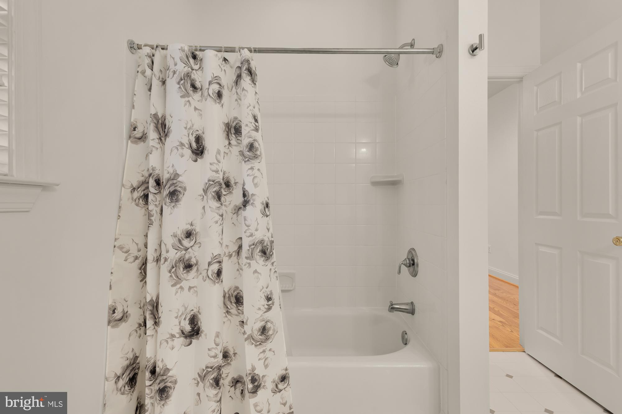 SPRING MEADOWS - Residential