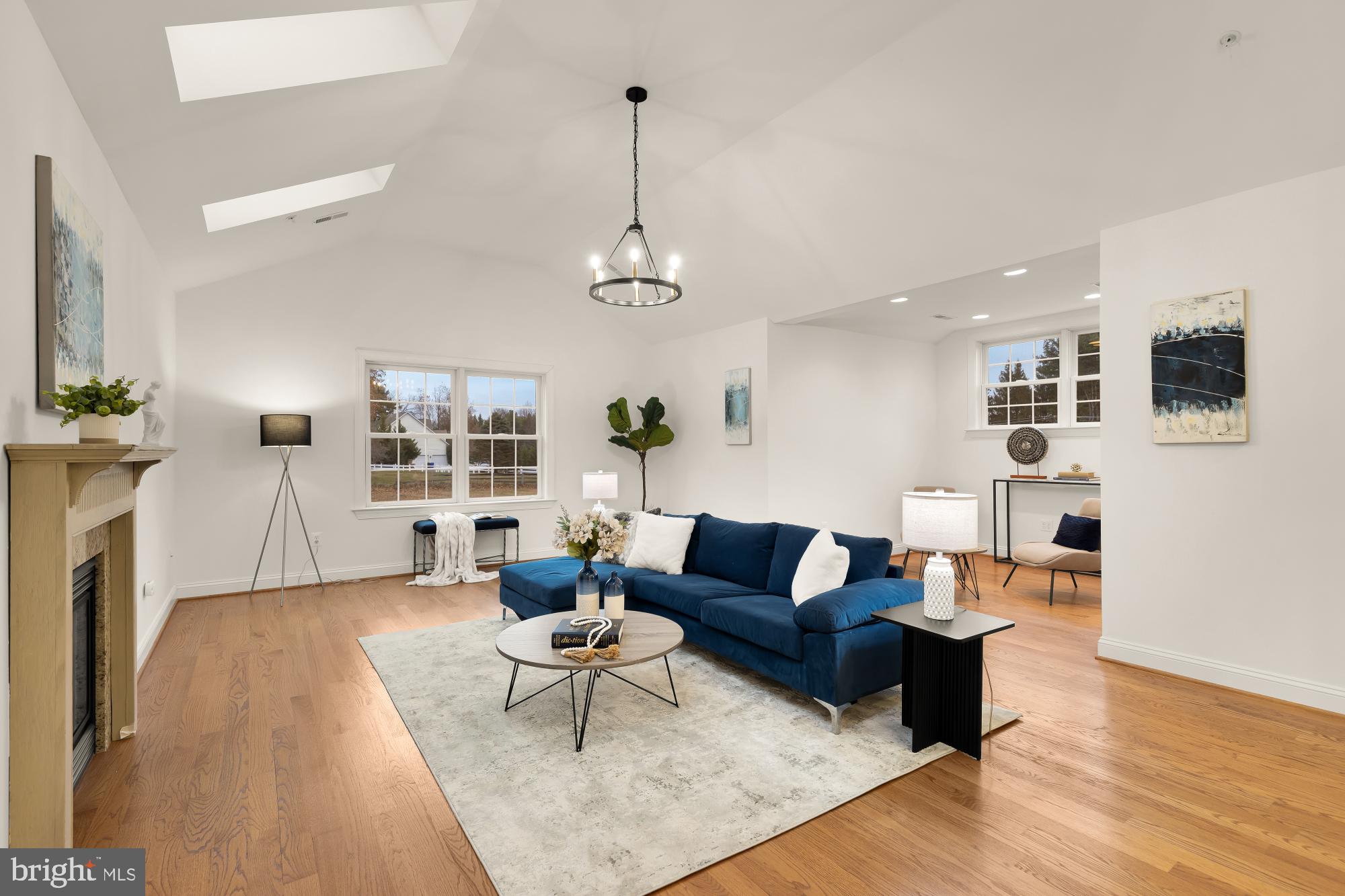 SPRING MEADOWS - Residential