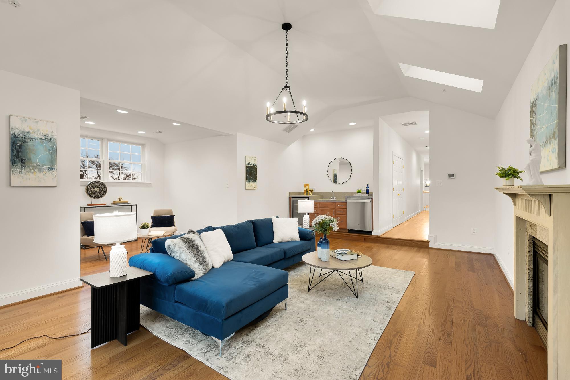 SPRING MEADOWS - Residential