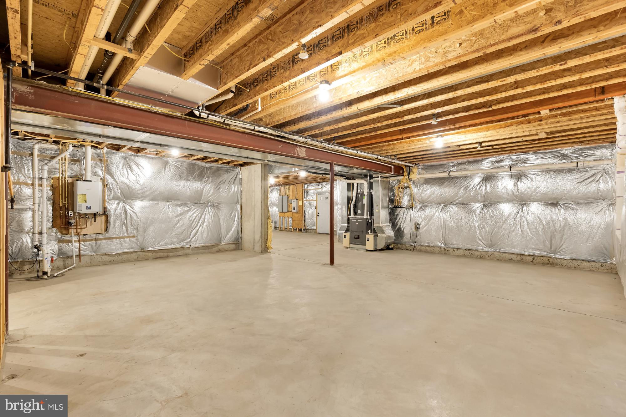 SPRING MEADOWS - Residential