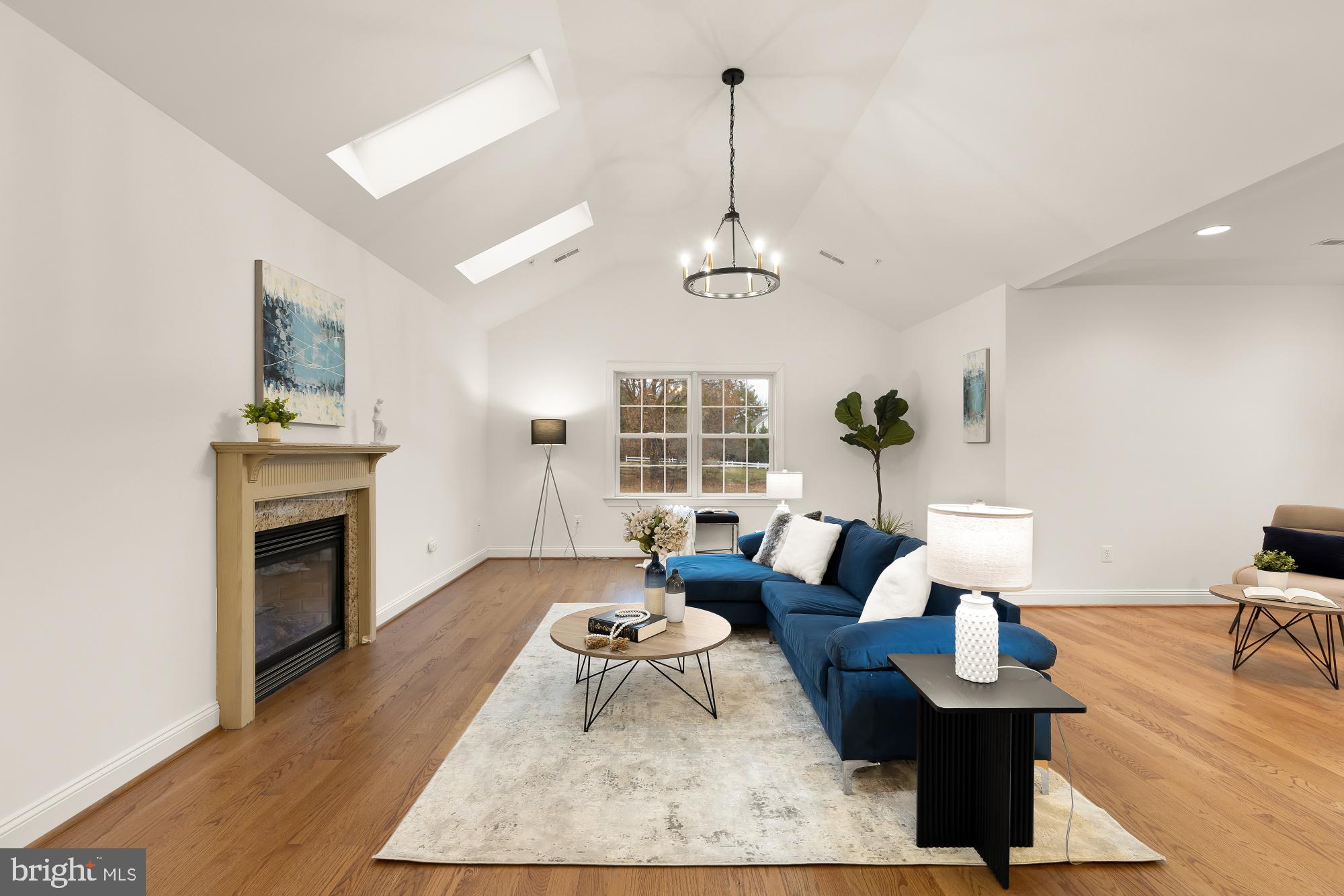 SPRING MEADOWS - Residential