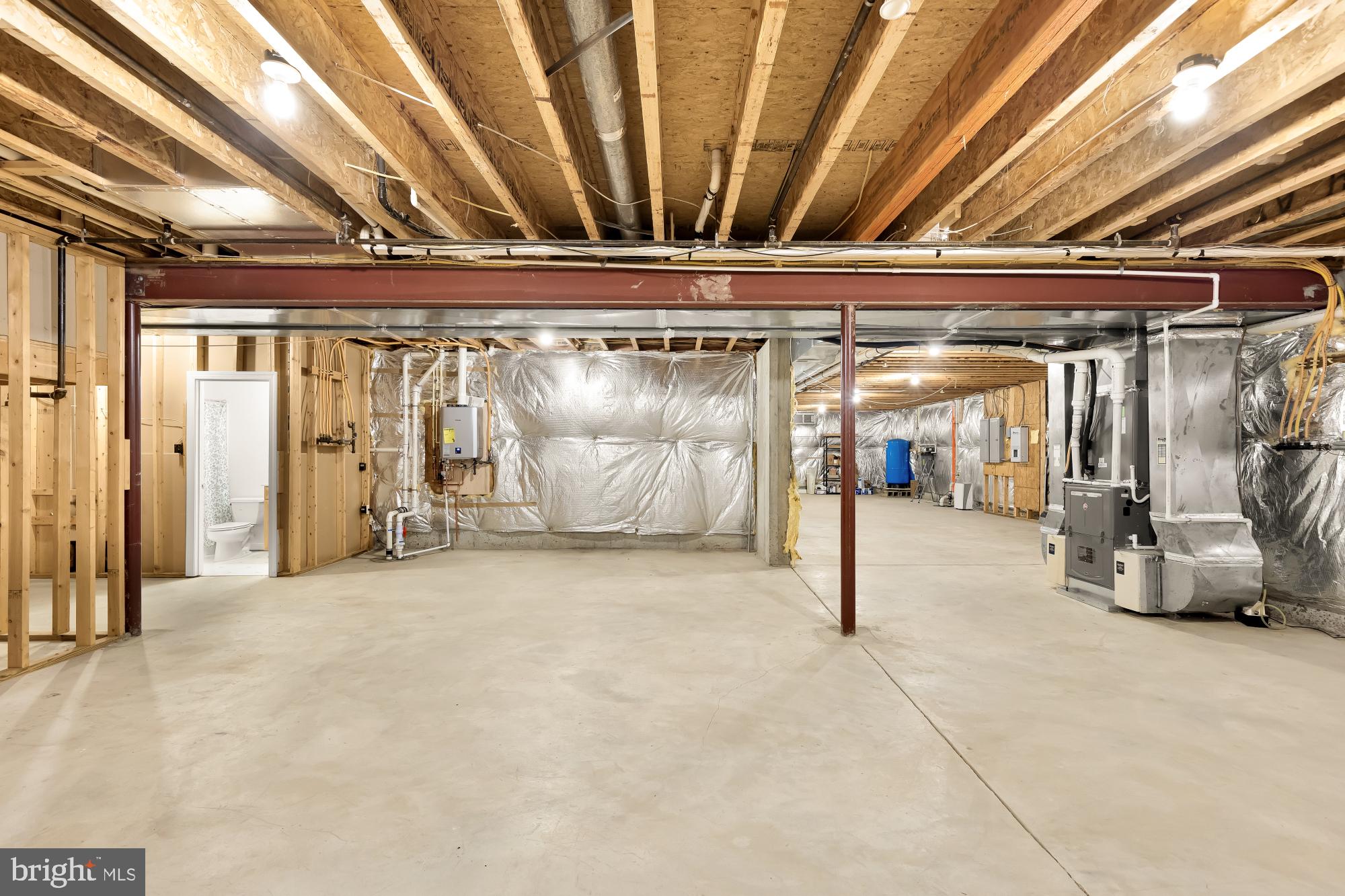 SPRING MEADOWS - Residential