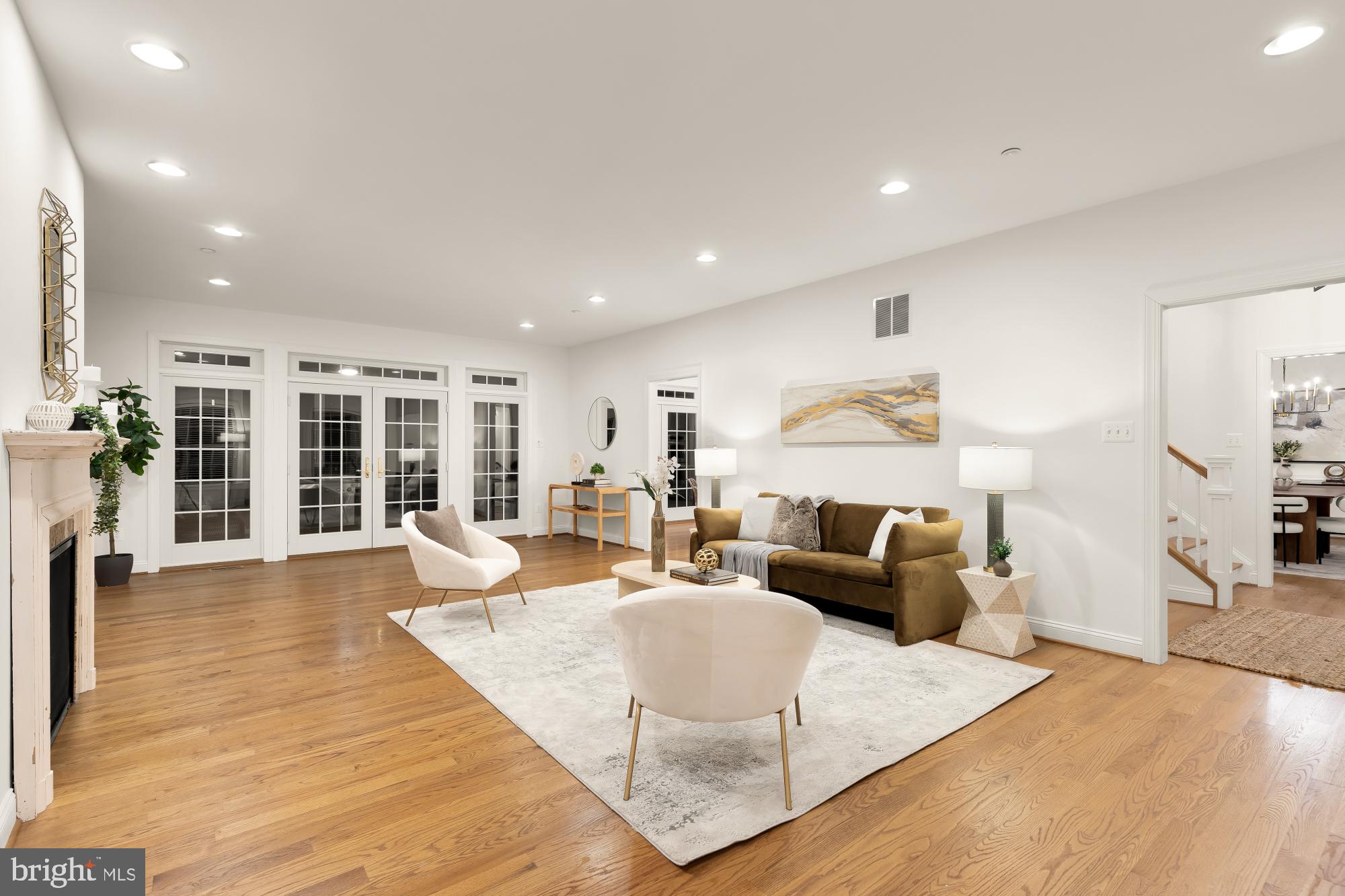 SPRING MEADOWS - Residential