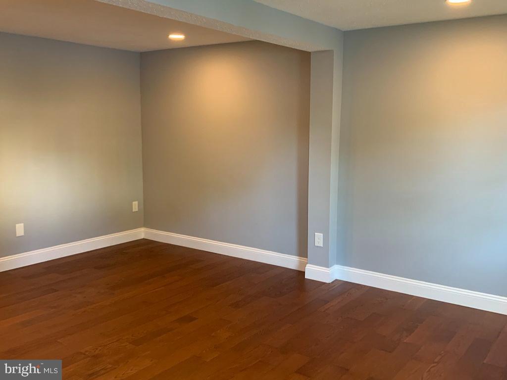 ROLLINGWOOD VILLAGE - Residential