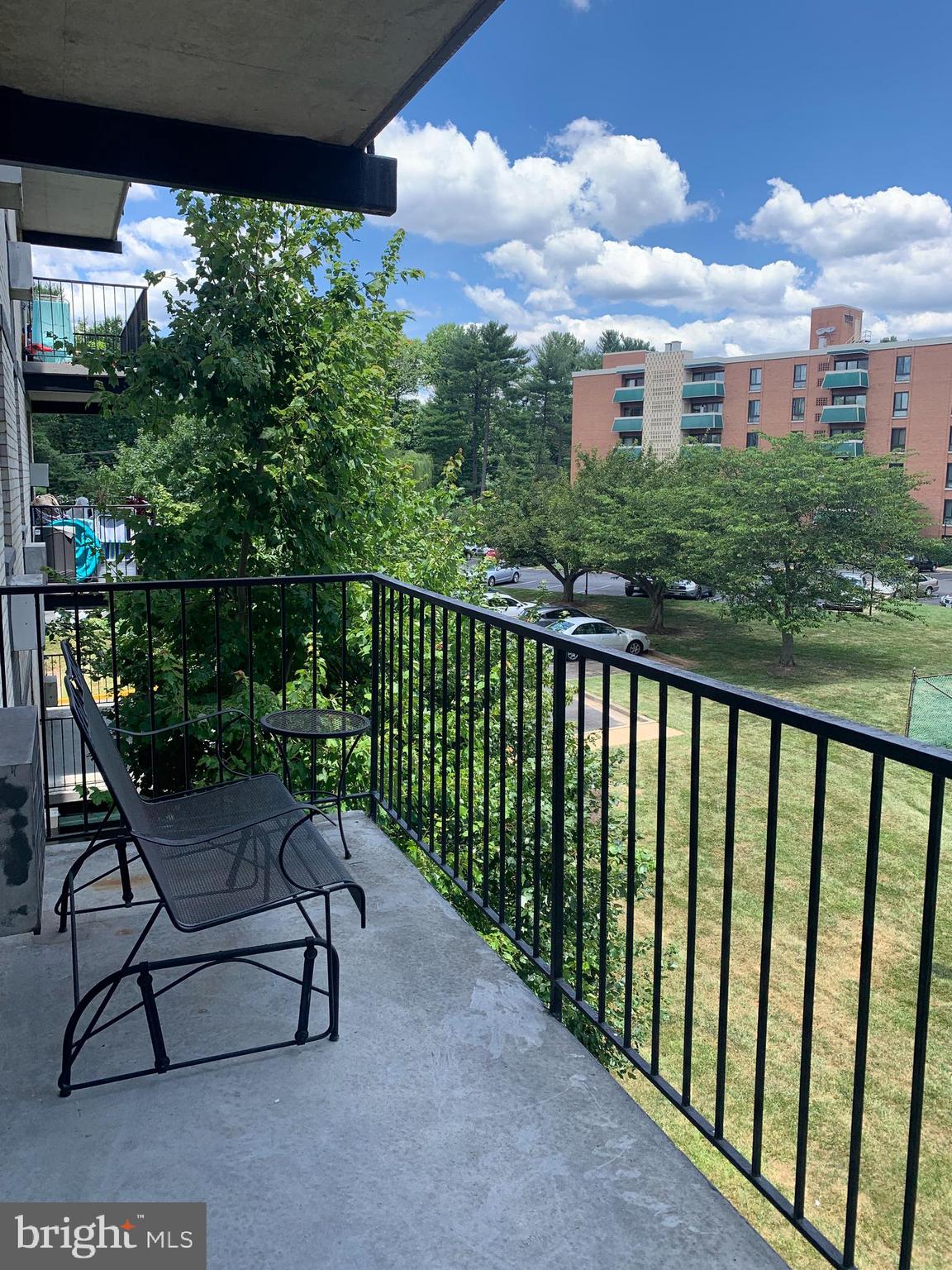 BARCROFT HILLS - Residential