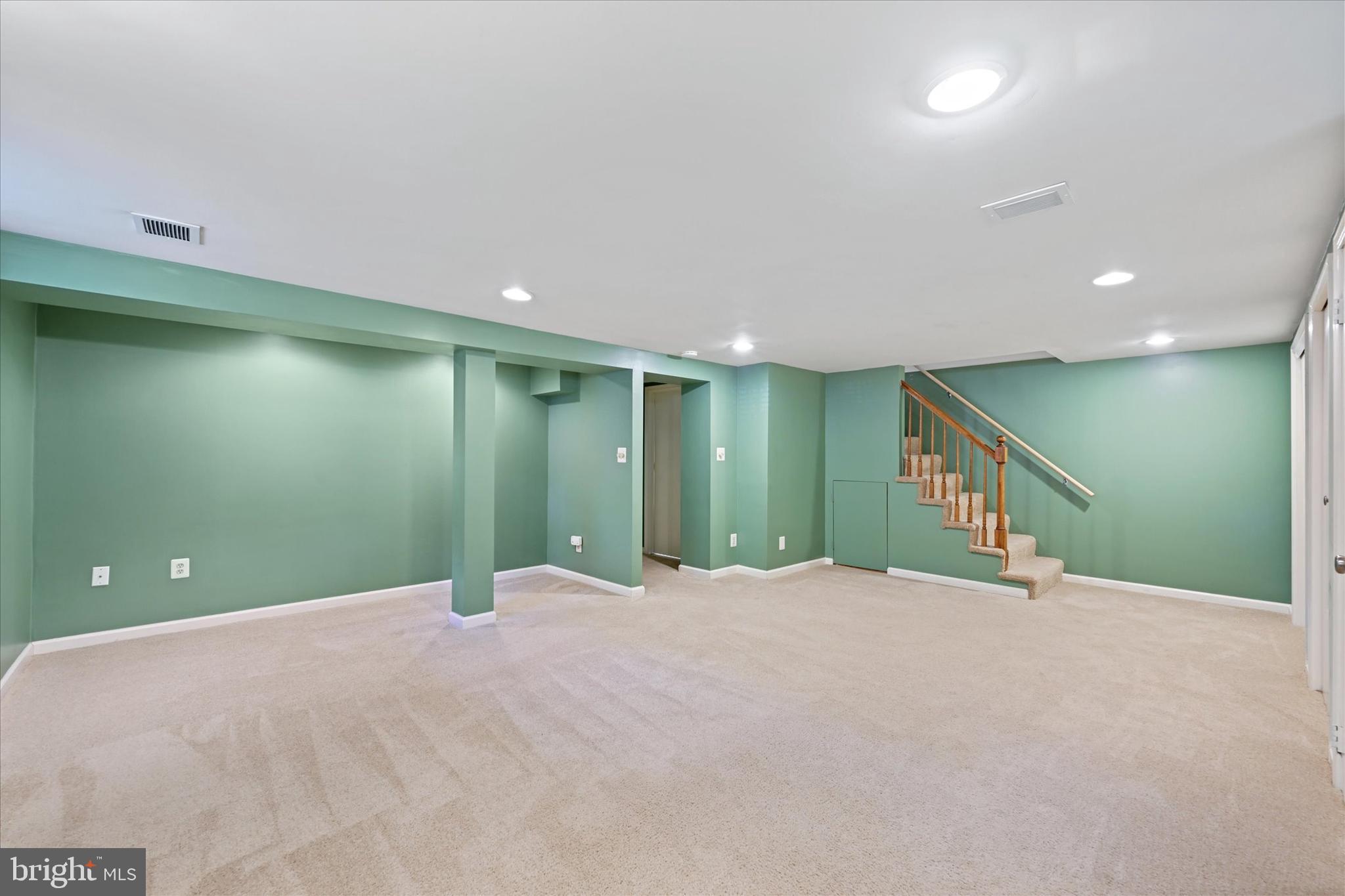 LOCH RAVEN MANOR - Residential