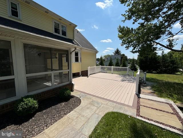 NEW FREEDOM - Residential Lease