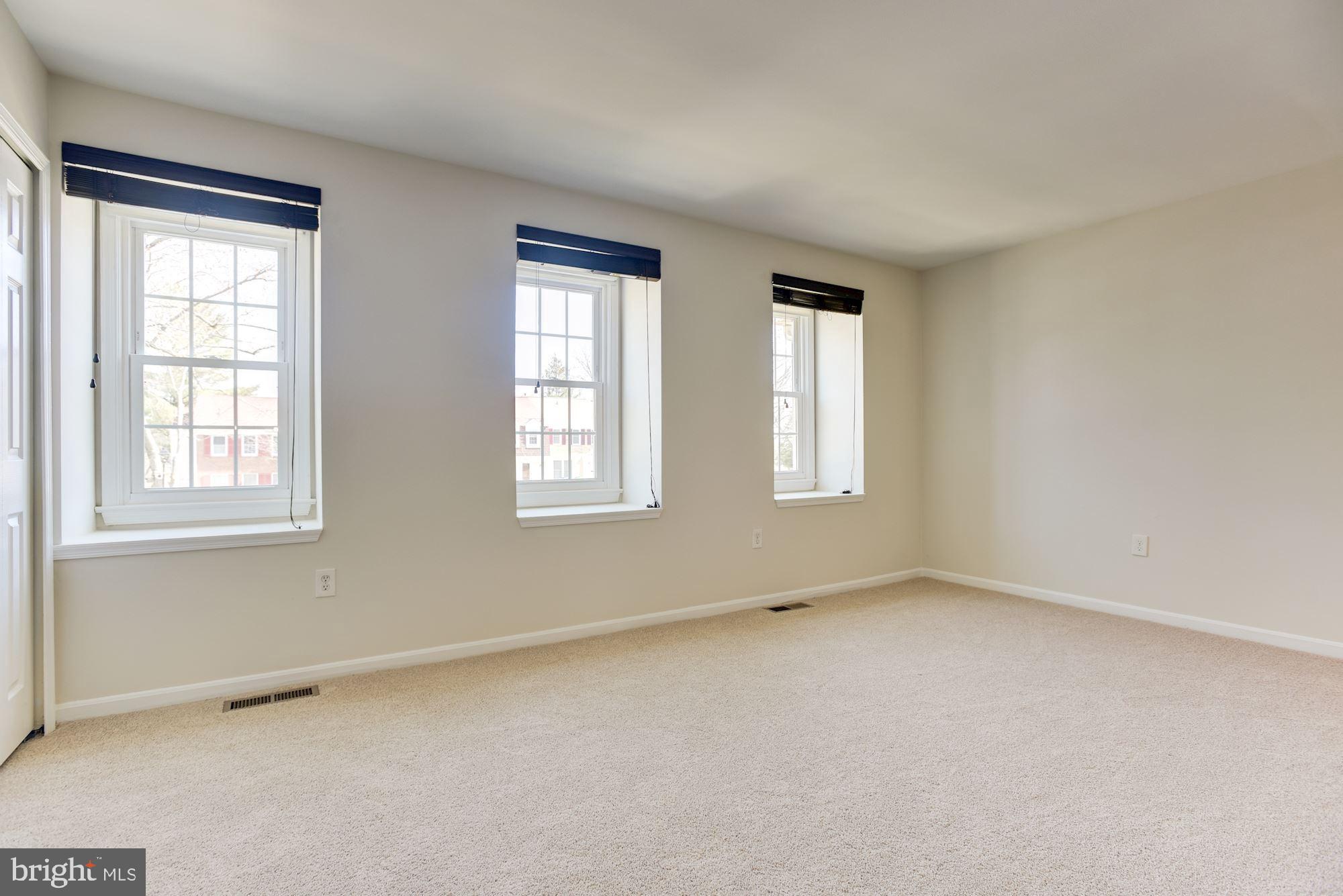 STRATHMORE - Residential