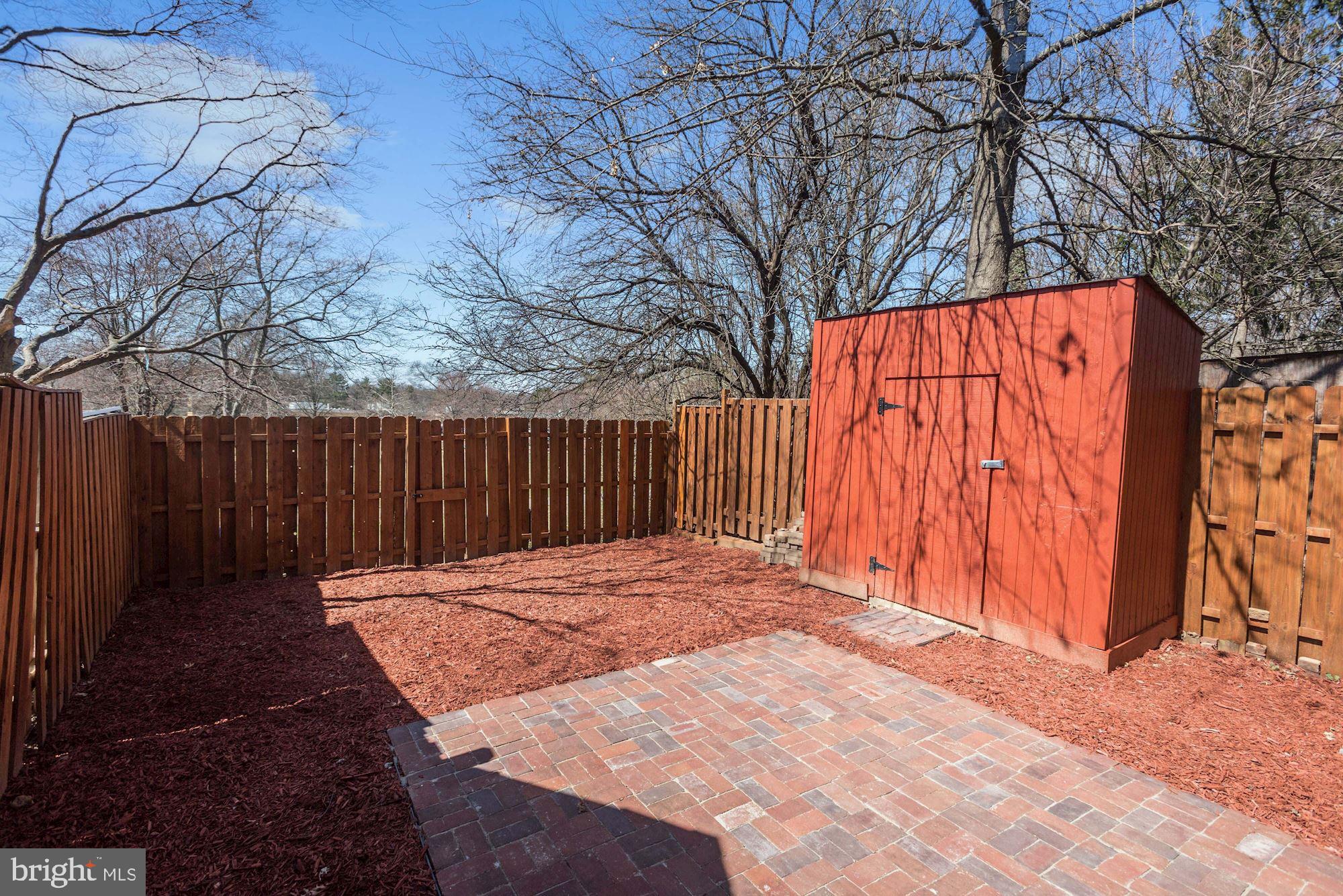 STRATHMORE - Residential