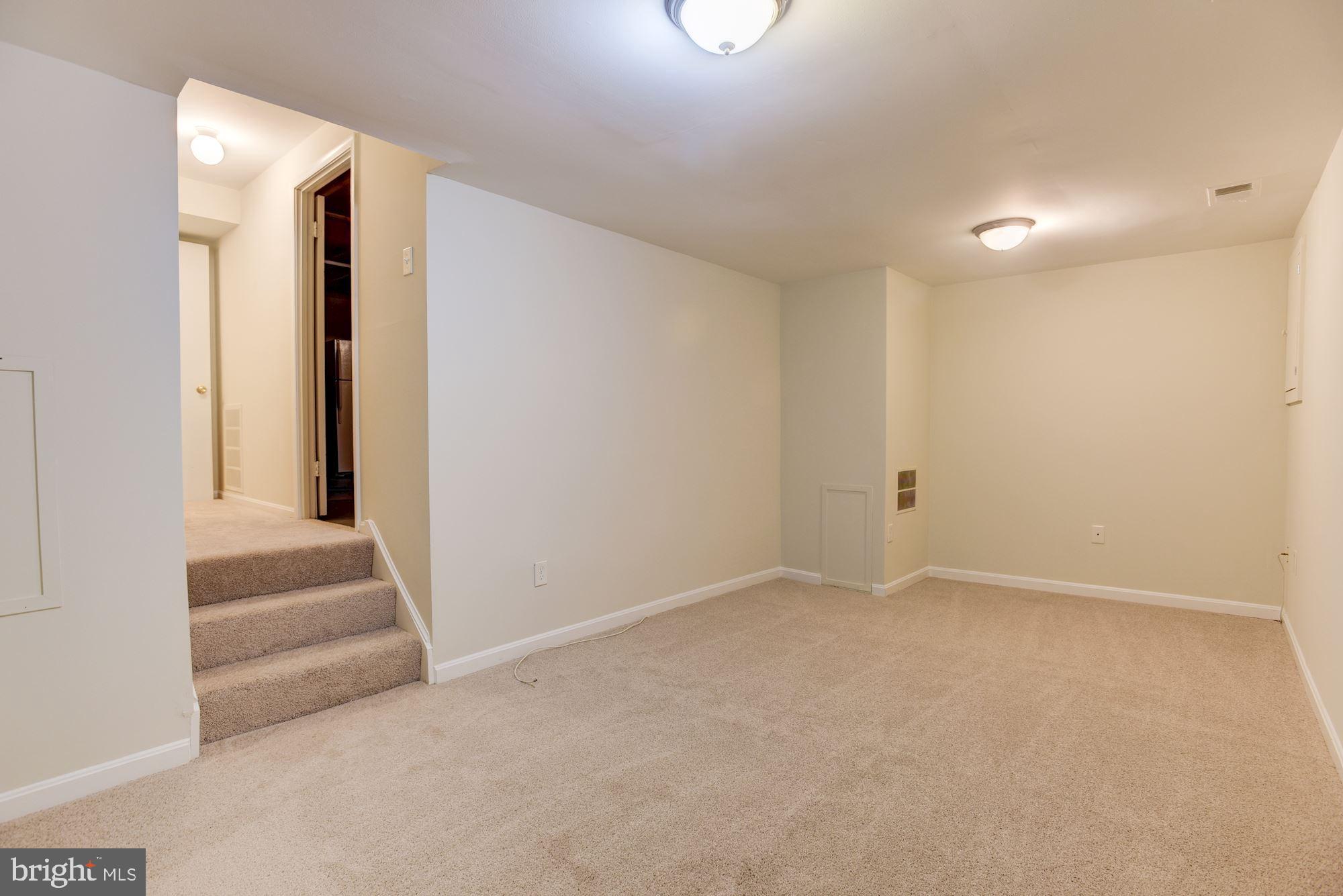 STRATHMORE - Residential