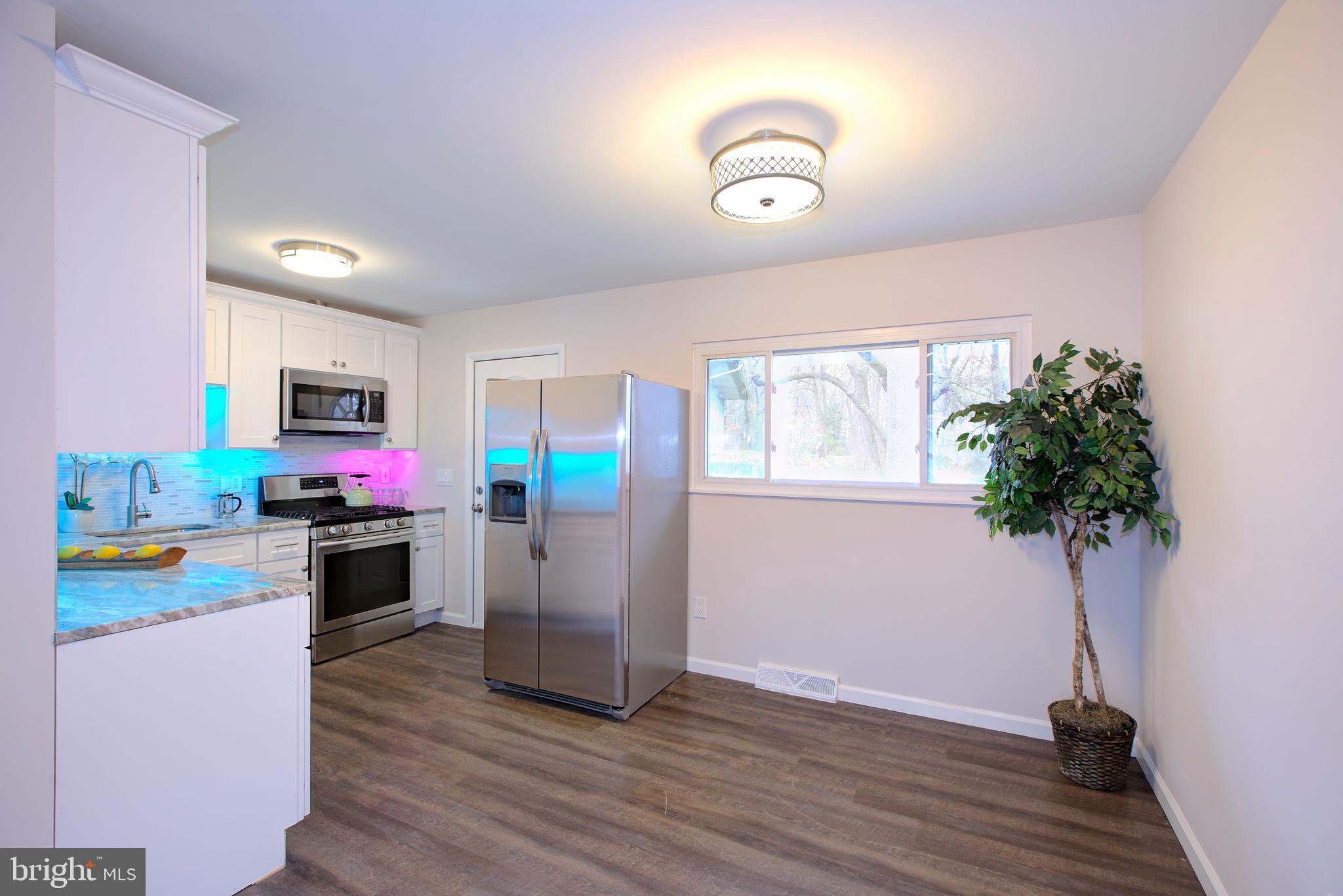 GLENARDEN WOODS - Residential