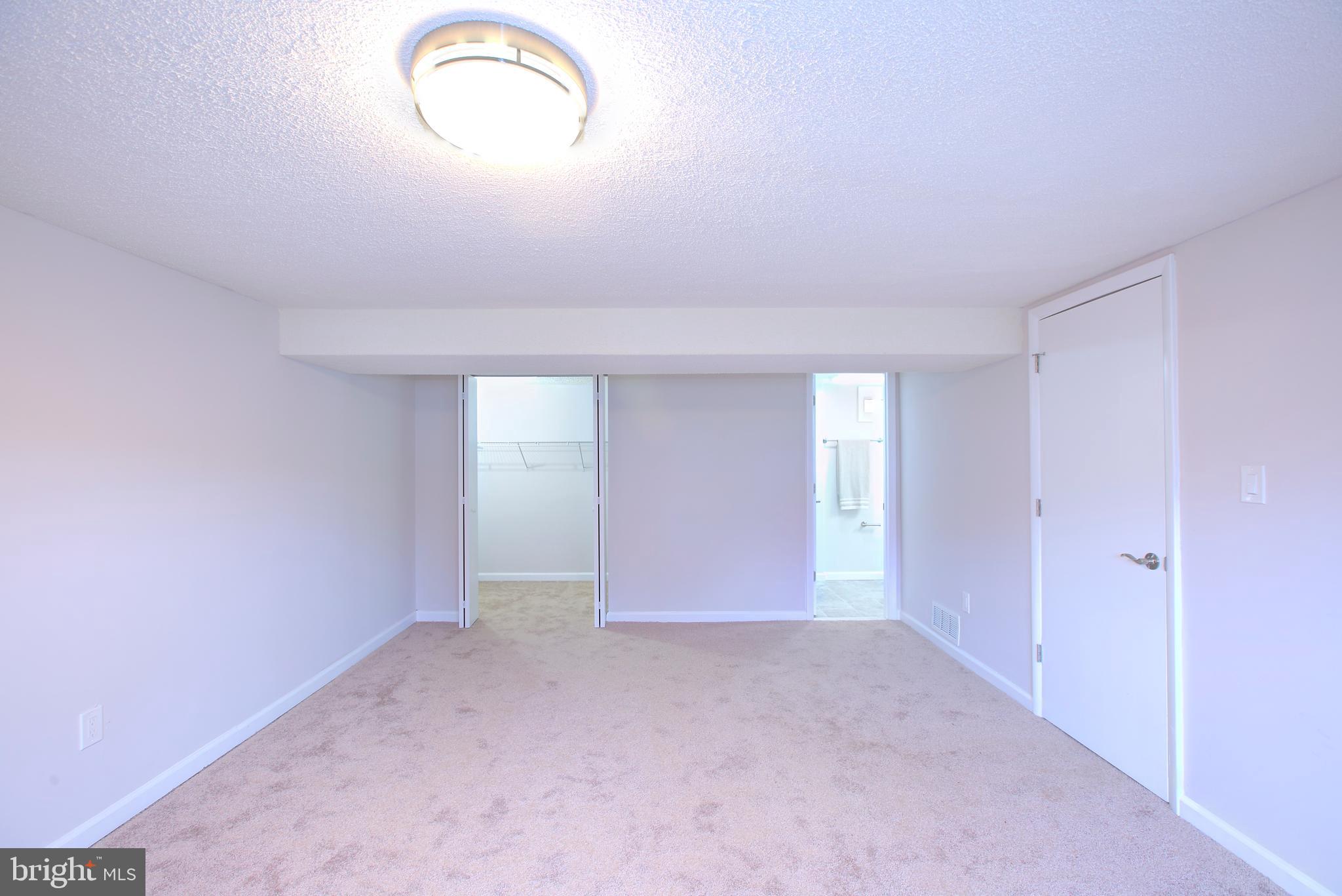 GLENARDEN WOODS - Residential