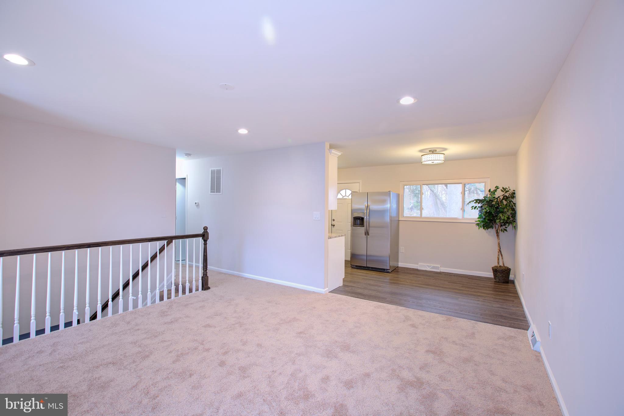 GLENARDEN WOODS - Residential