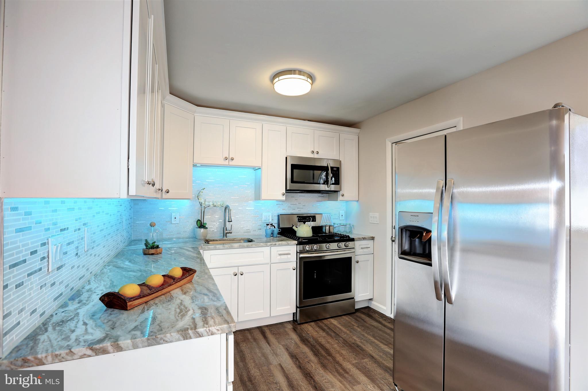 GLENARDEN WOODS - Residential