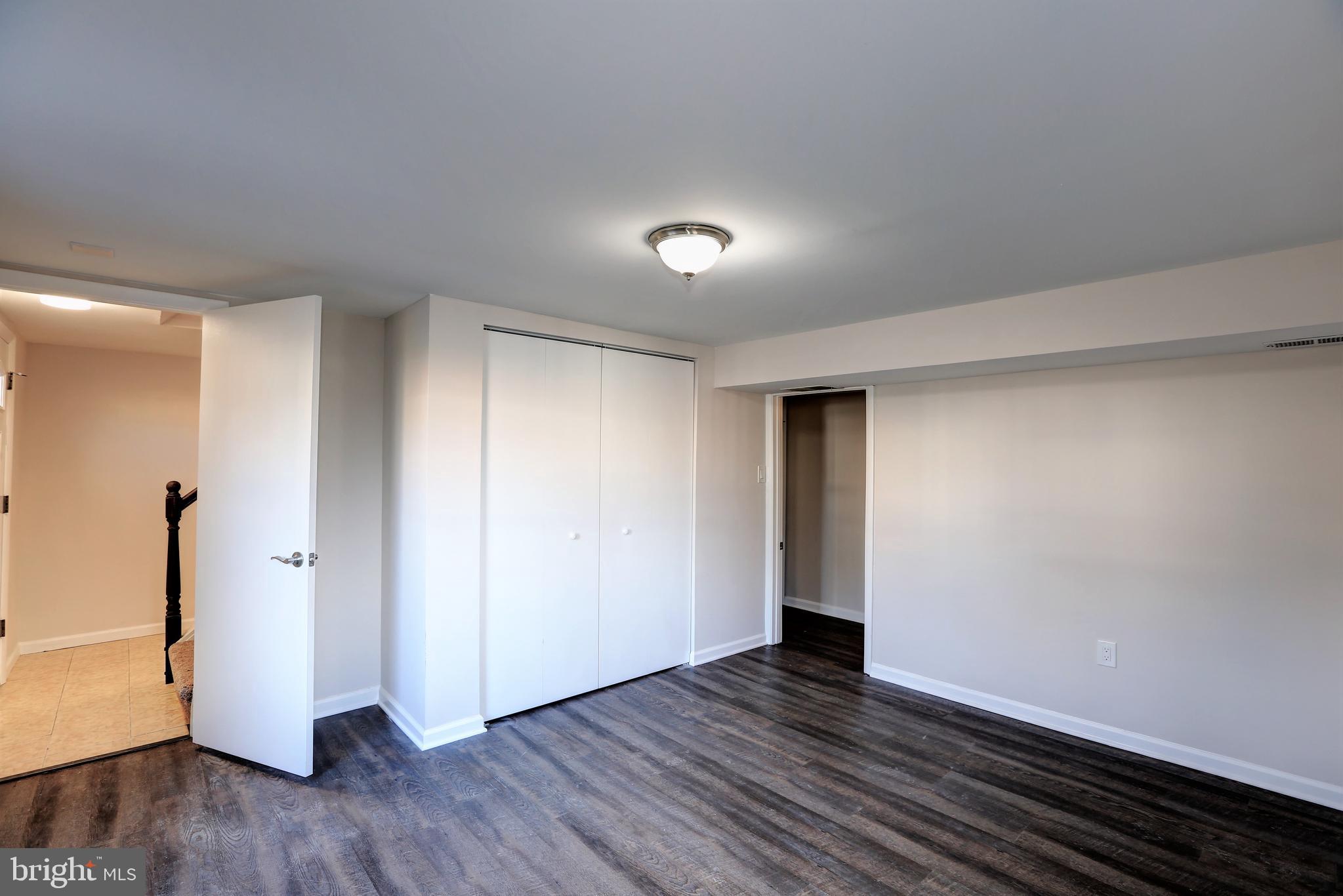 GLENARDEN WOODS - Residential