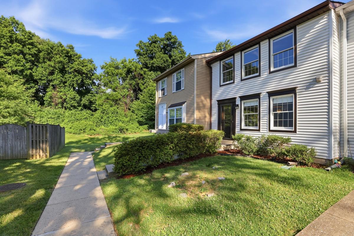 7807 BREEZY DOWN TERRACE