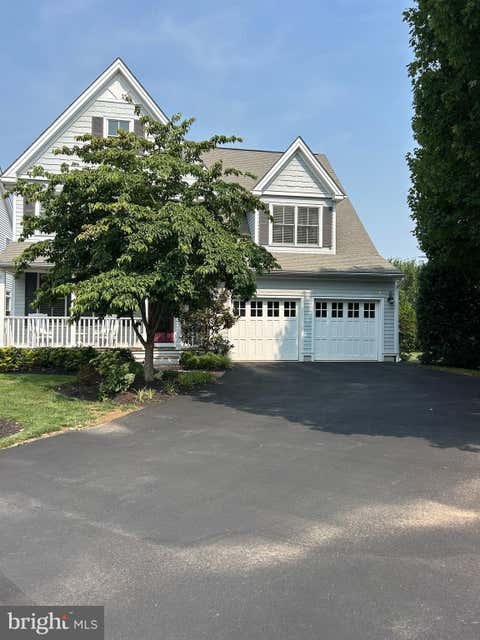 Photo of 909 Phipps Way, BLUE BELL, PA 19422 (MLS # PAMC2188254)