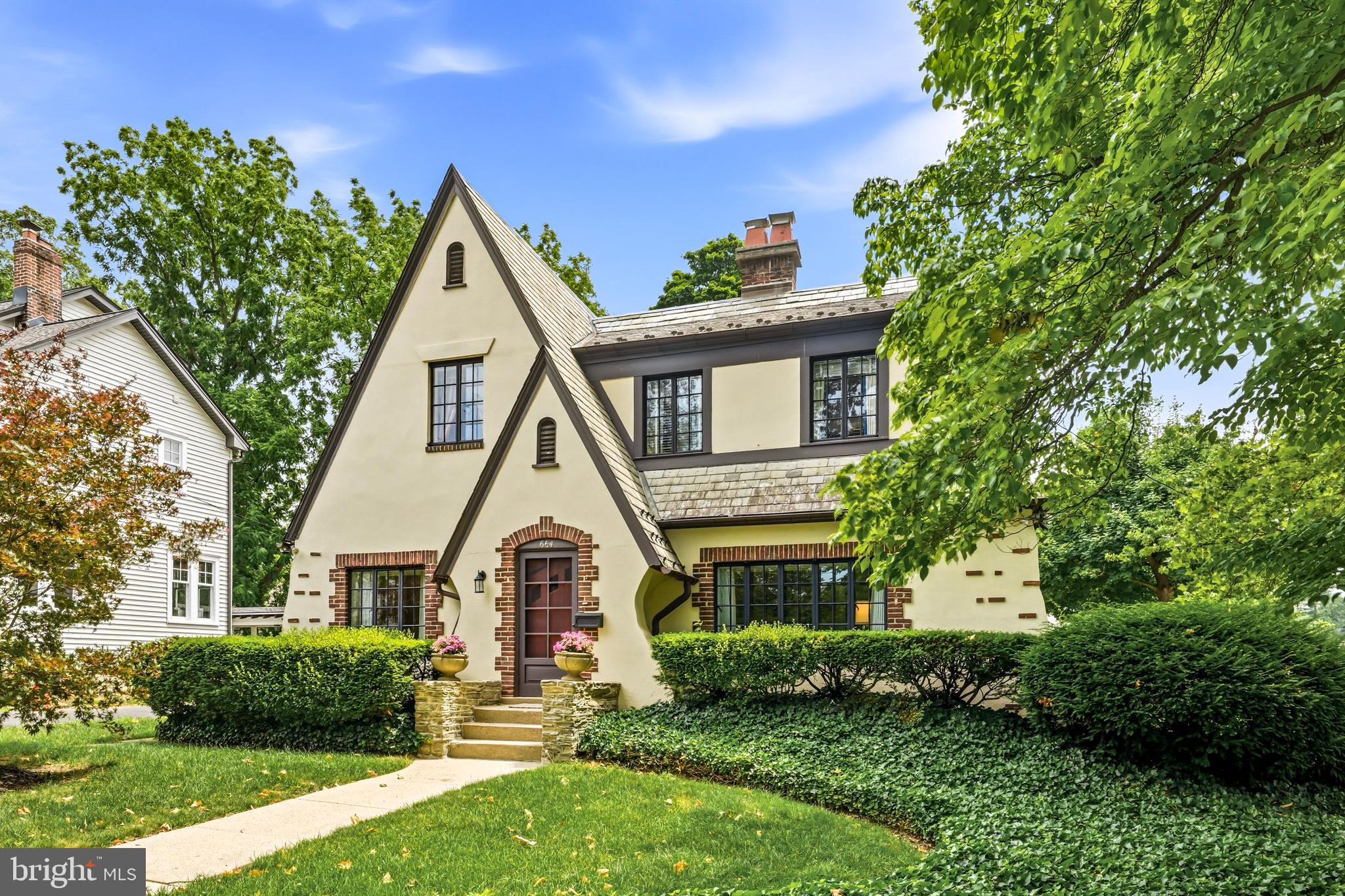 664 E GREENMAN ROAD