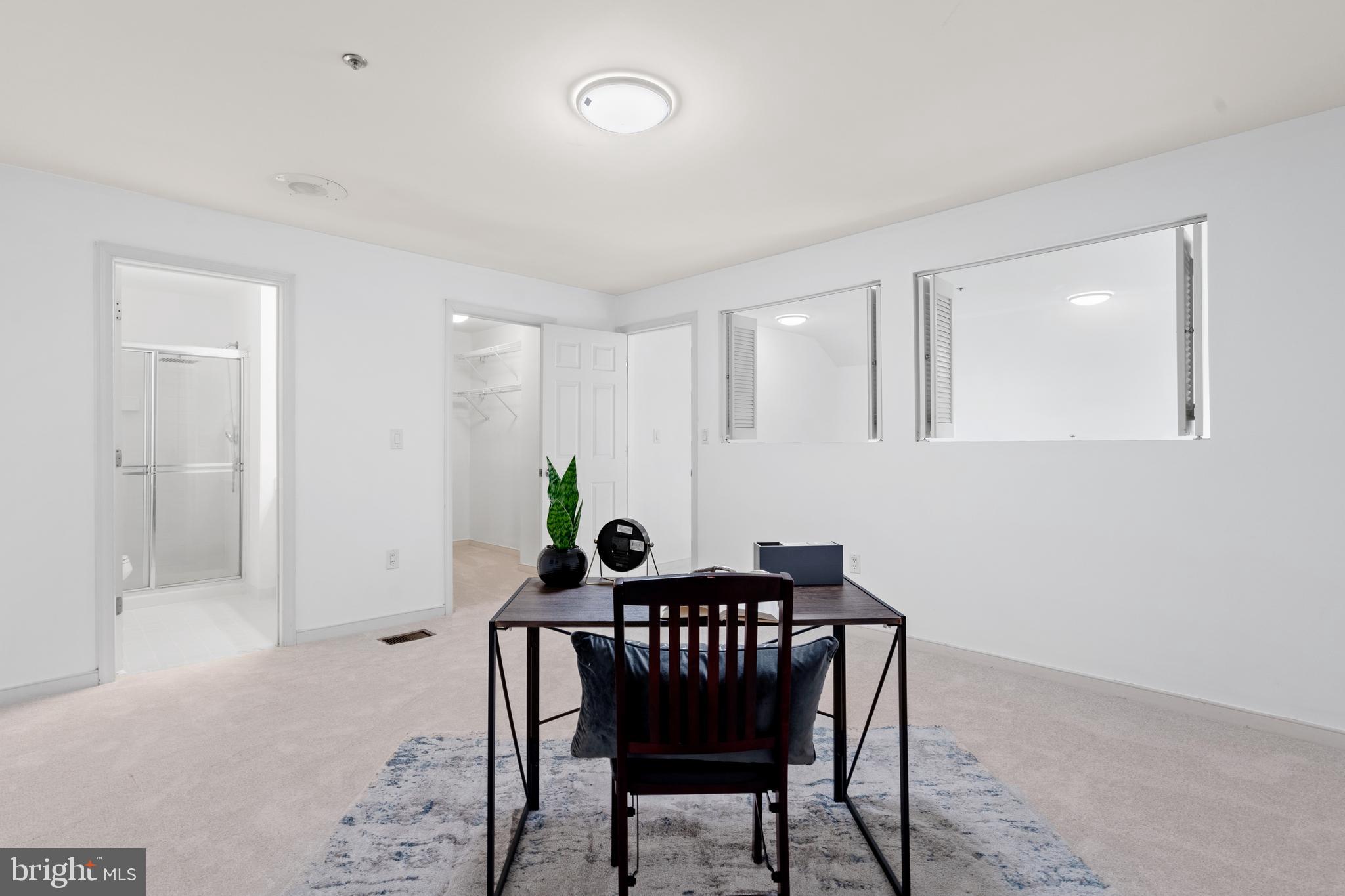 LILLIAN COURT AT TYSONS 11 - Residential