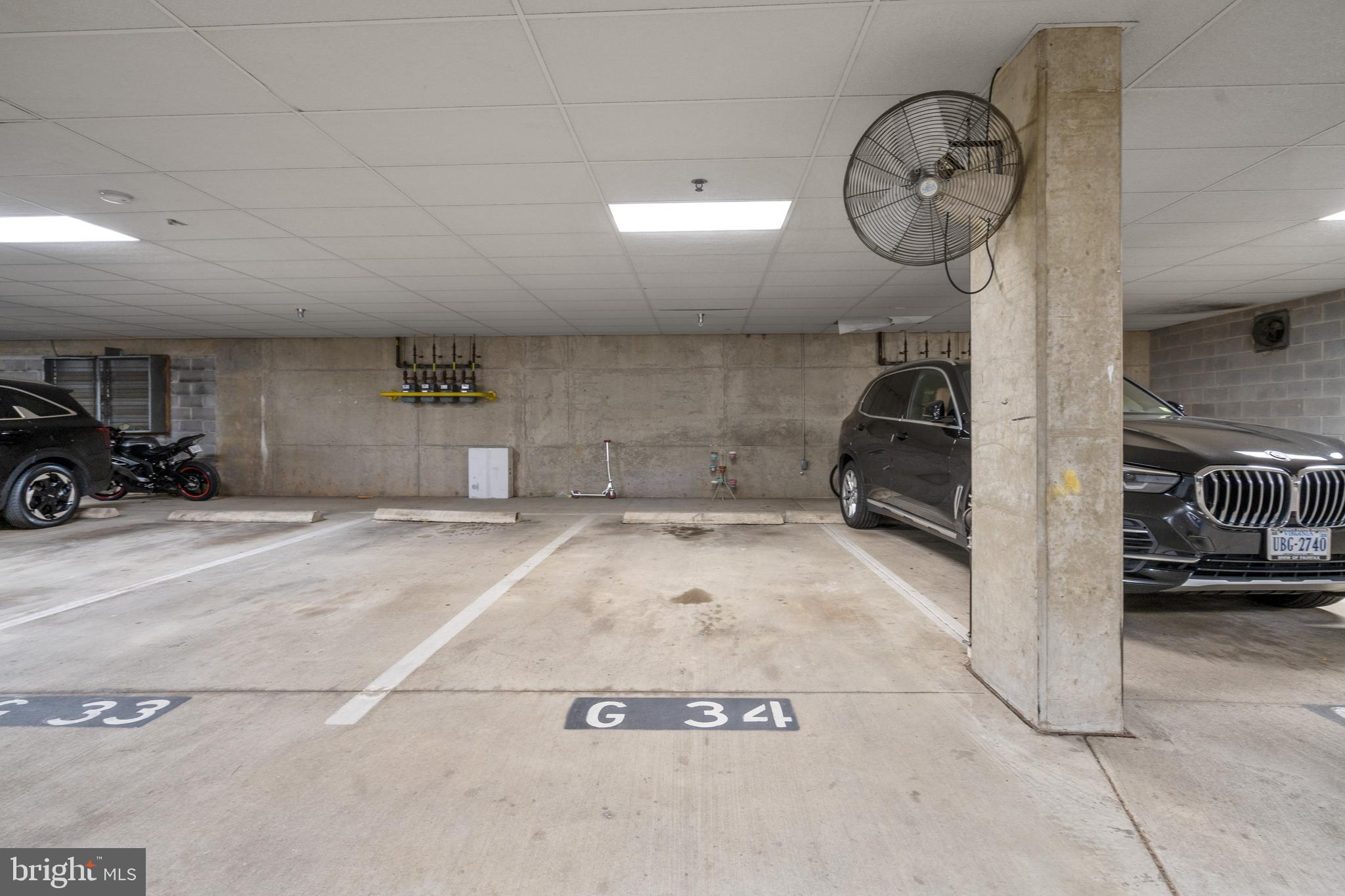 LILLIAN COURT AT TYSONS 11 - Residential