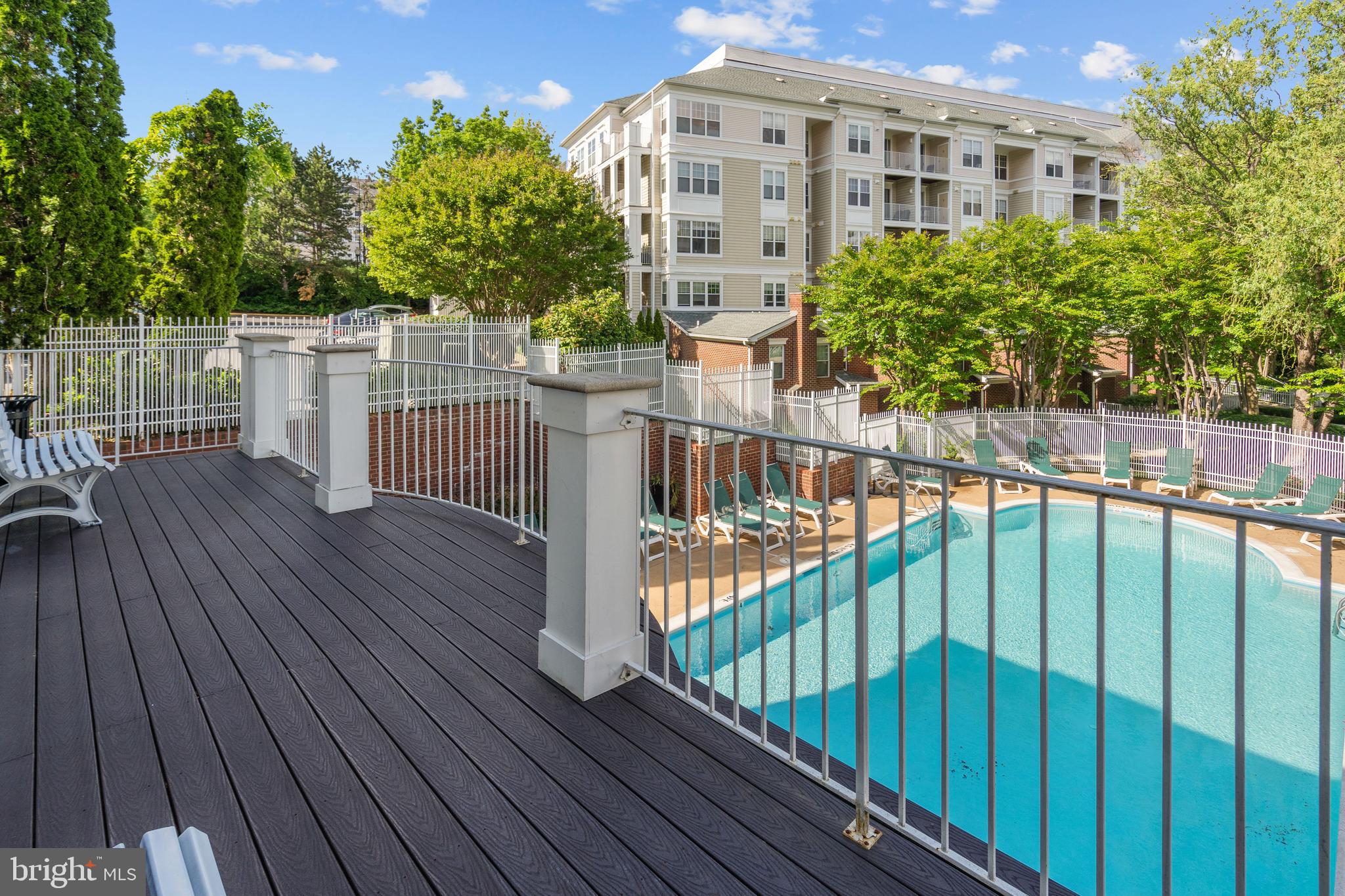 LILLIAN COURT AT TYSONS 11 - Residential