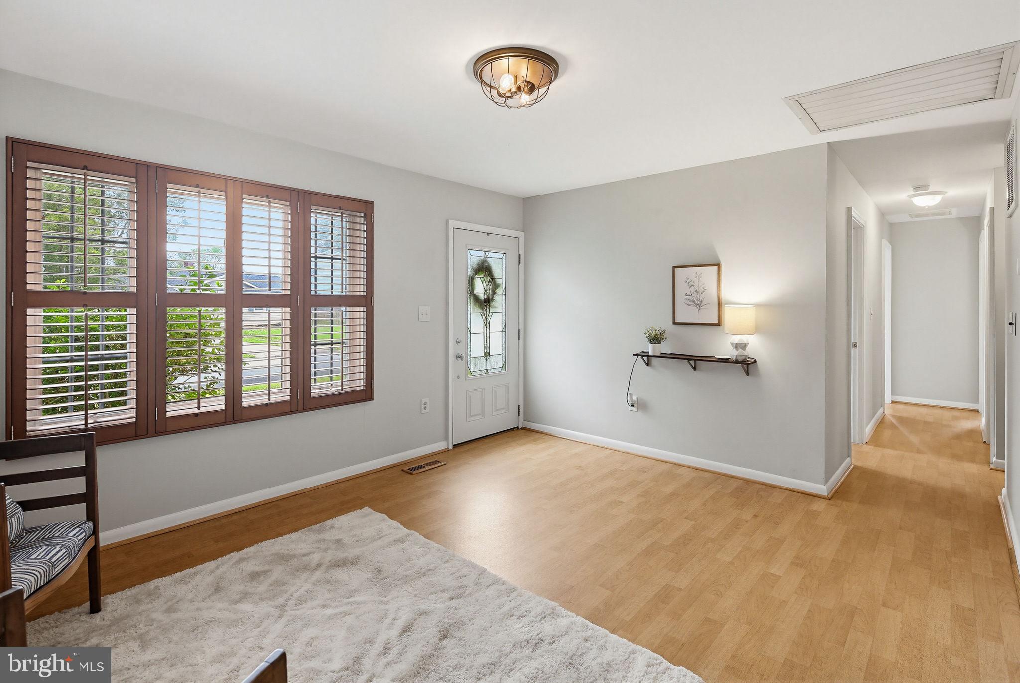 1124 WYNBROOK ROAD