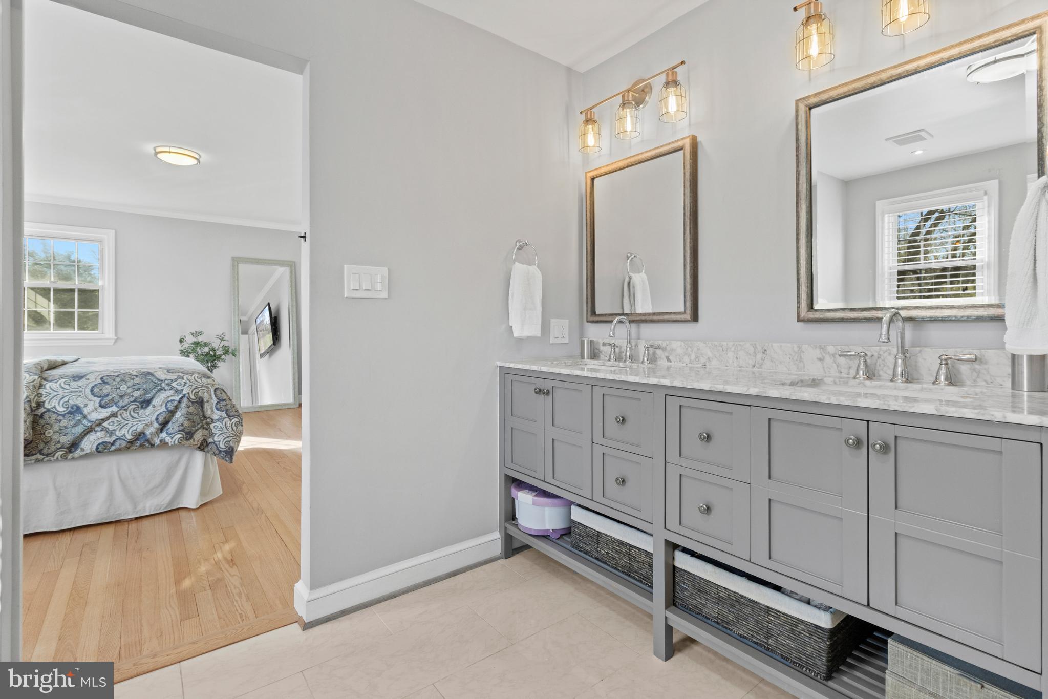 CHEVY CHASE - Residential