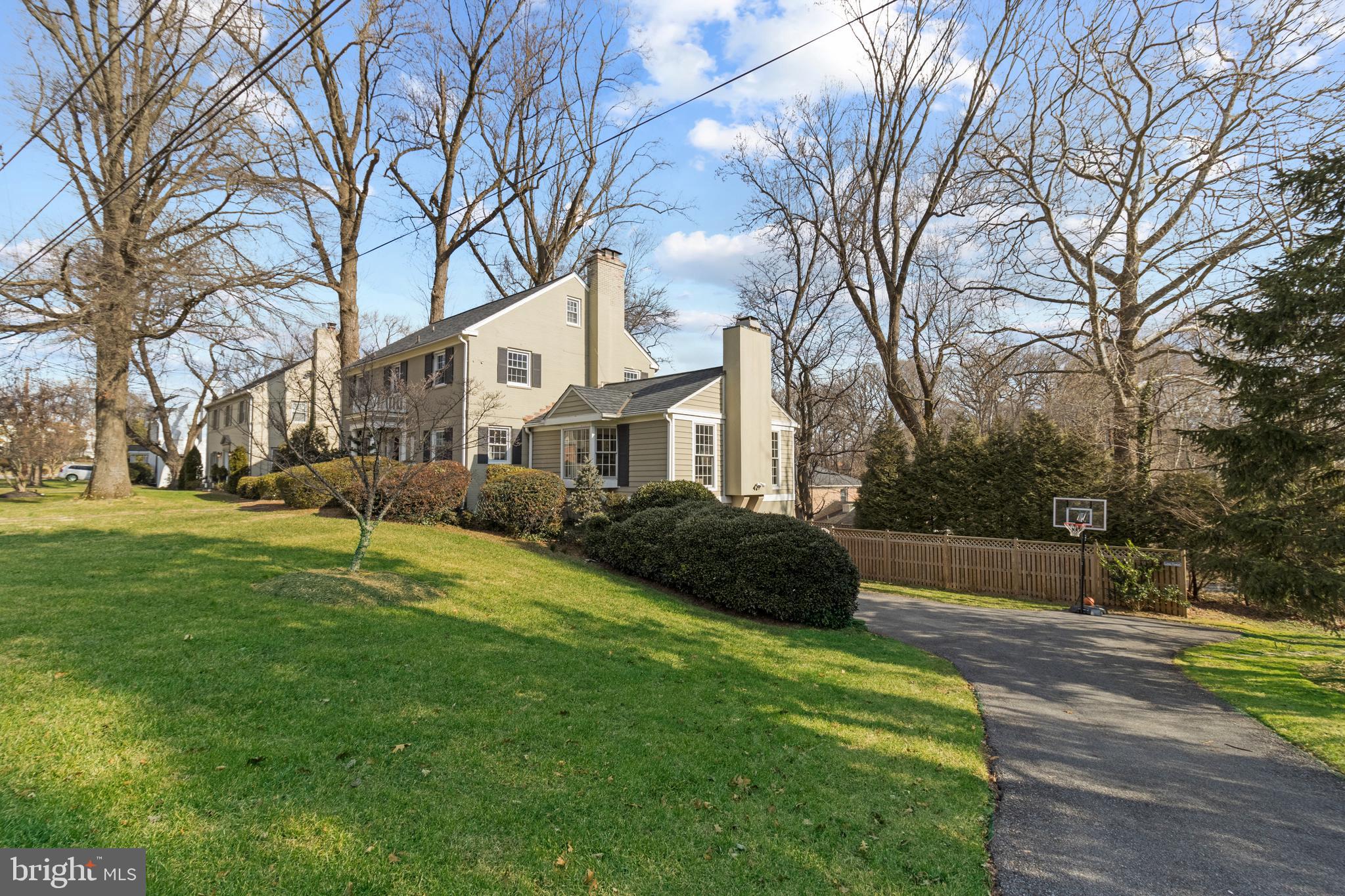 CHEVY CHASE - Residential