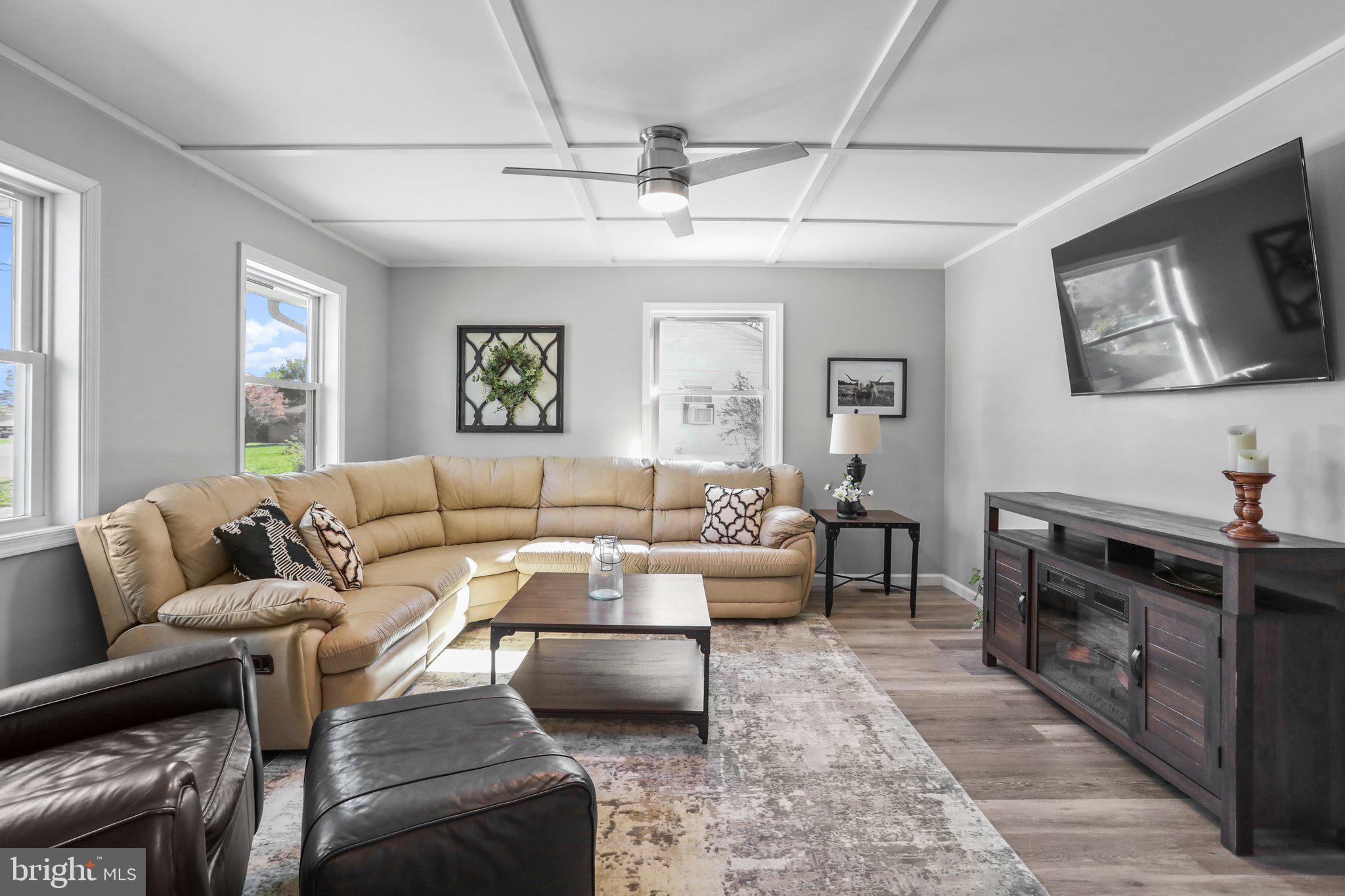 THE MEADOWS - Residential Lease