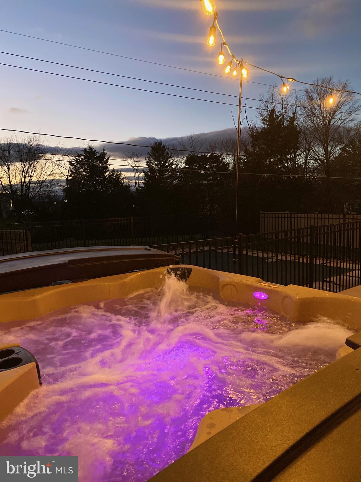 THE MEADOWS - Residential Lease