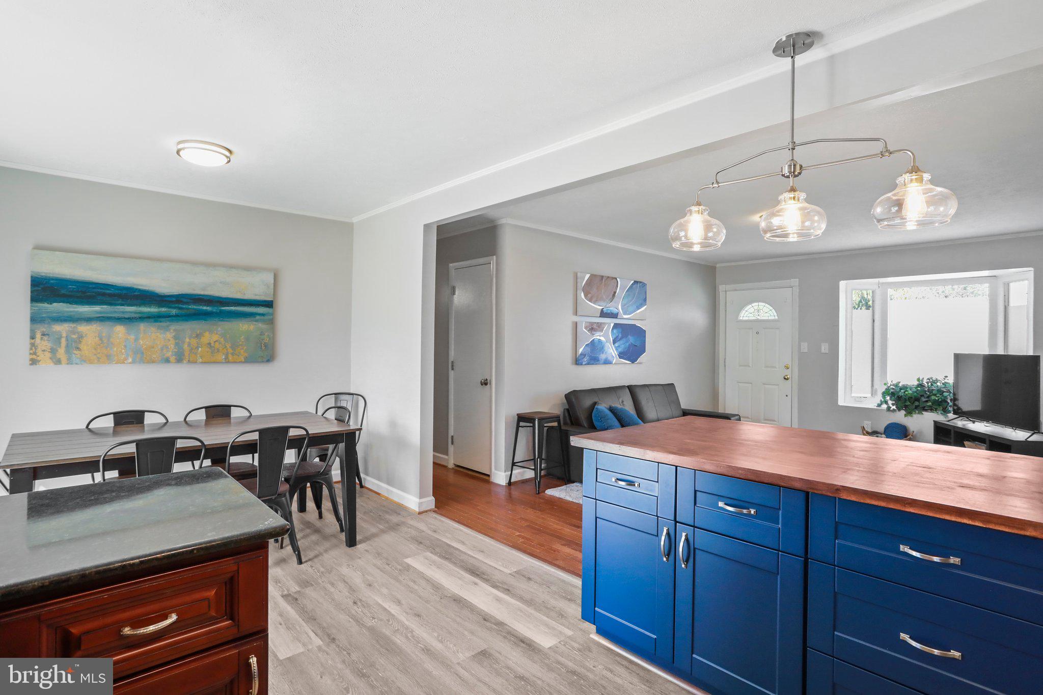 THE MEADOWS - Residential Lease