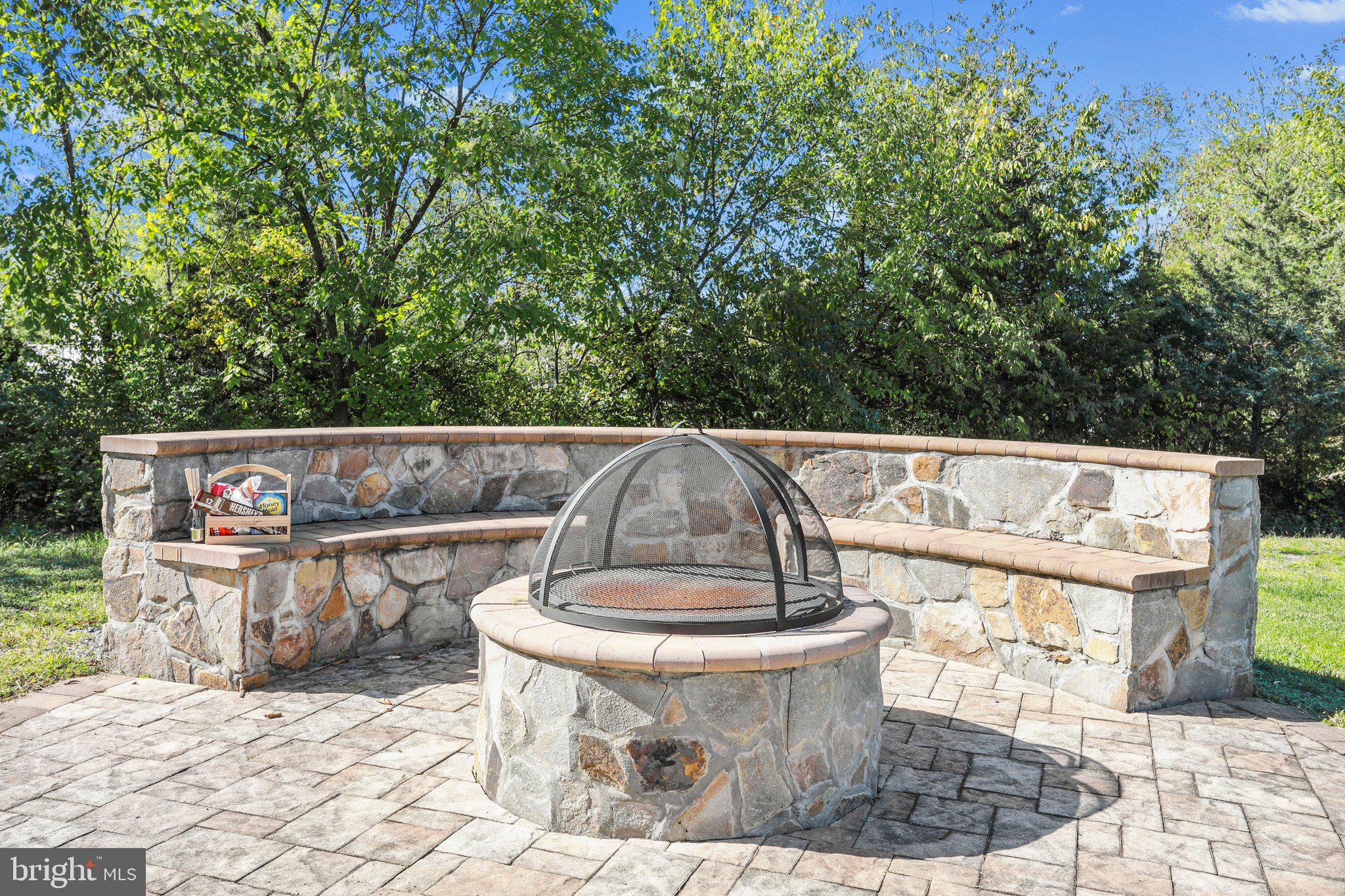 THE MEADOWS - Residential Lease