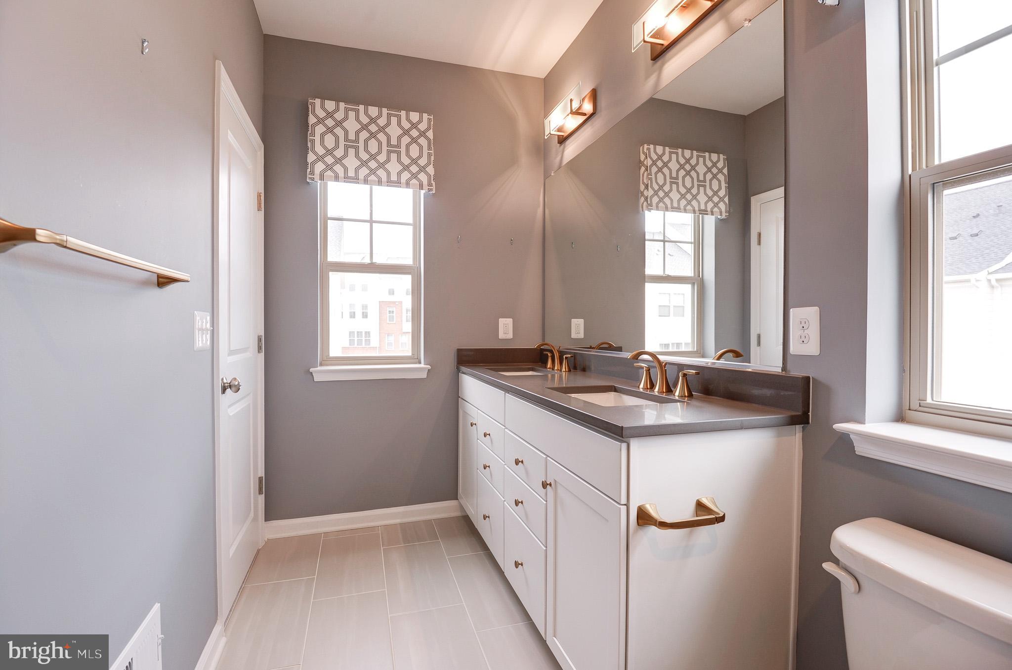 POTOMAC STATION MARKETPLACE - Residential Lease