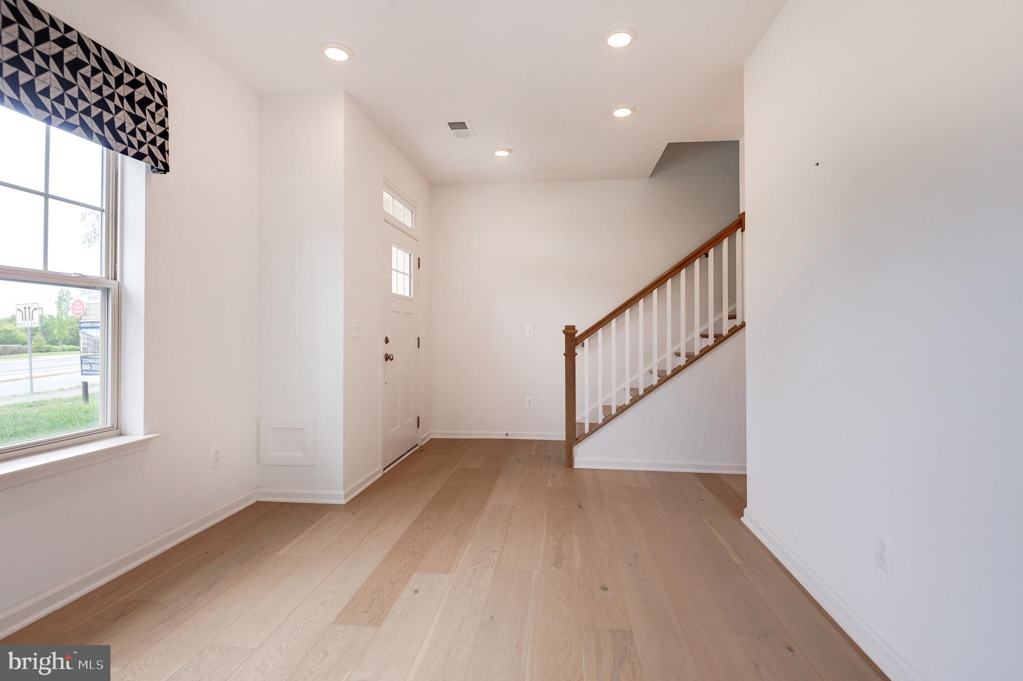 POTOMAC STATION MARKETPLACE - Residential Lease