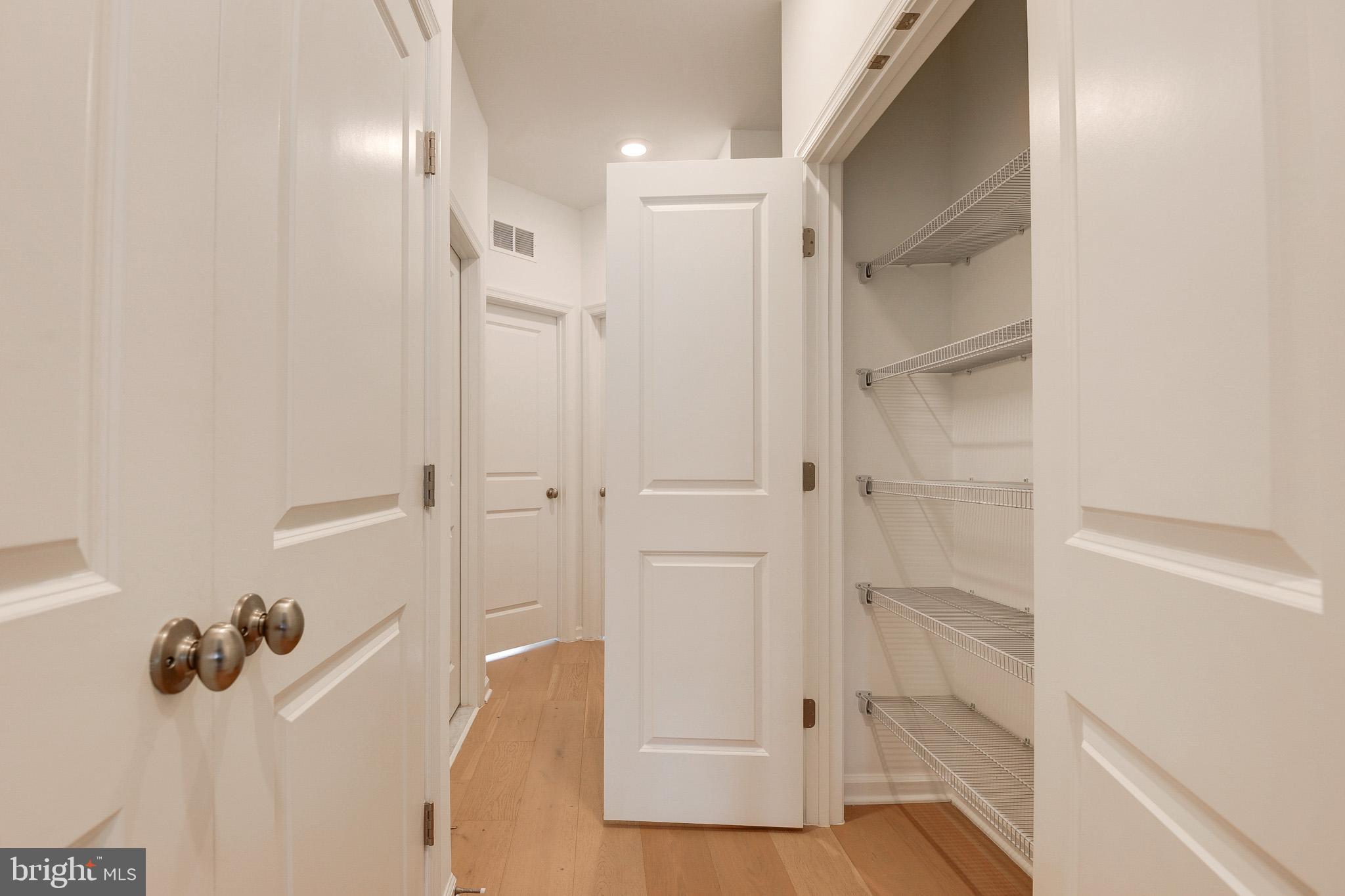 POTOMAC STATION MARKETPLACE - Residential Lease