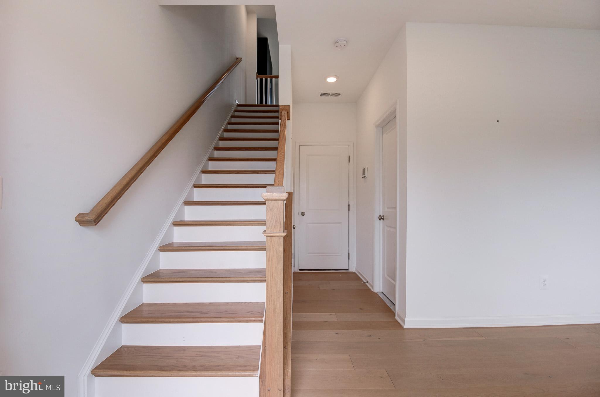 POTOMAC STATION MARKETPLACE - Residential Lease