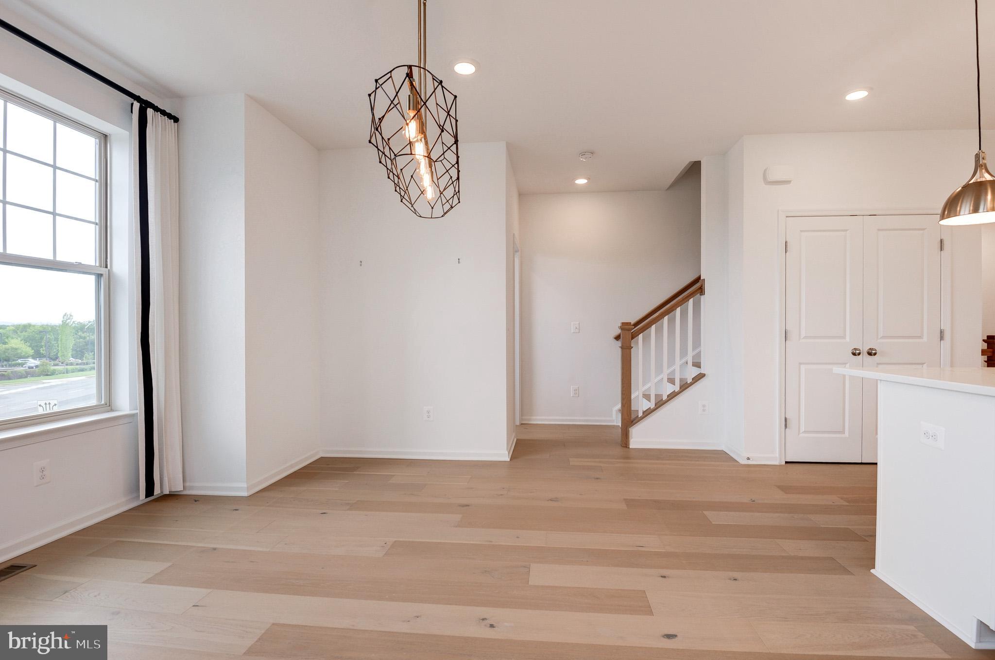 POTOMAC STATION MARKETPLACE - Residential Lease