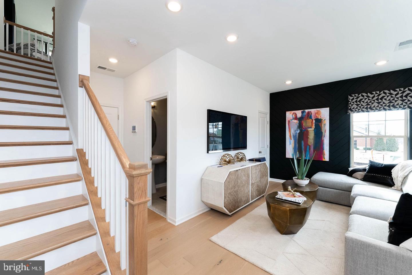 POTOMAC STATION MARKETPLACE - Residential Lease