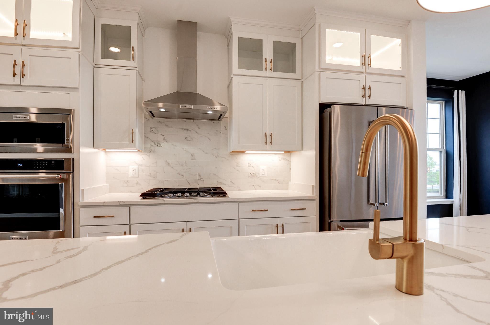 POTOMAC STATION MARKETPLACE - Residential Lease