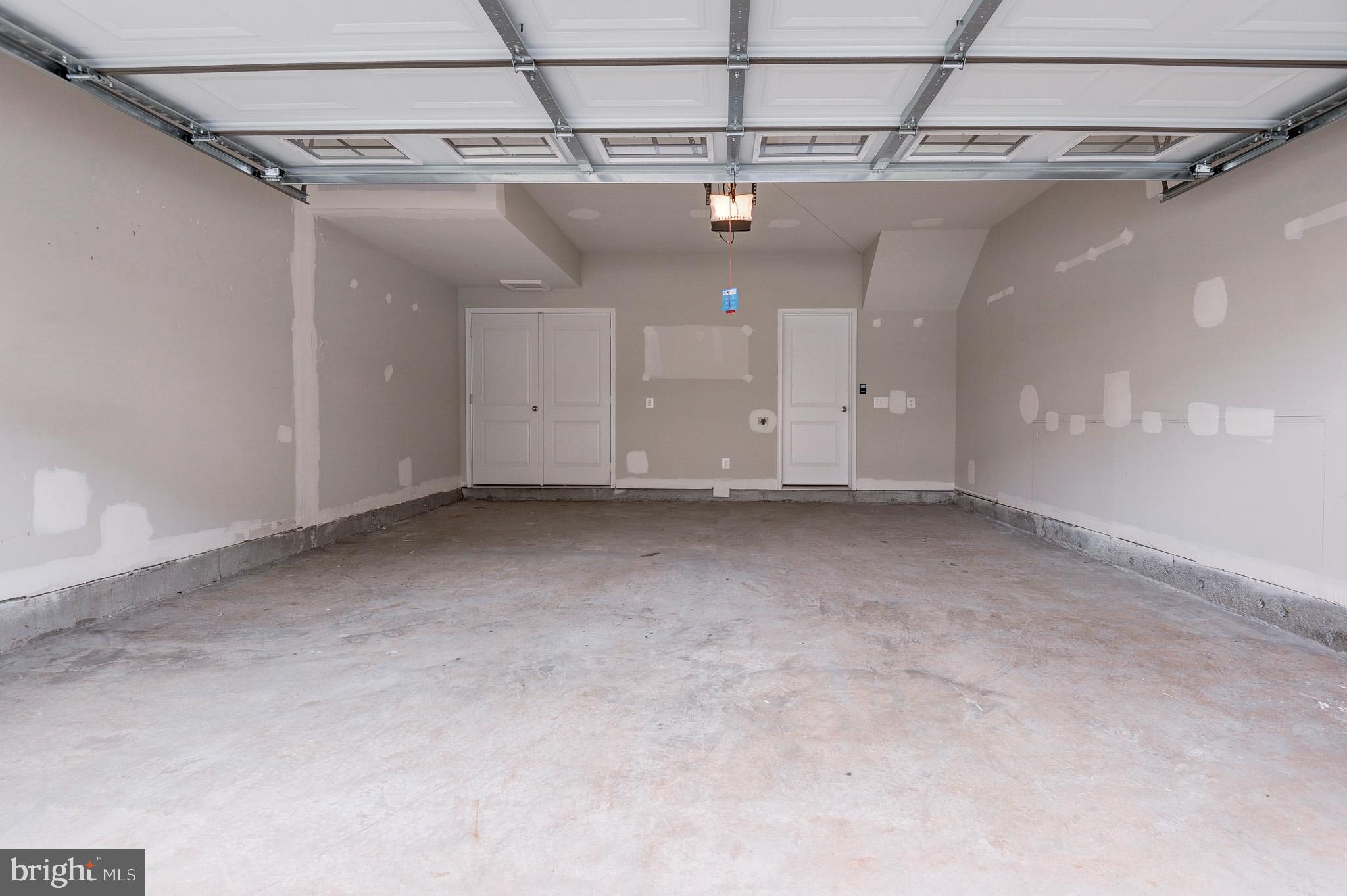 POTOMAC STATION MARKETPLACE - Residential Lease