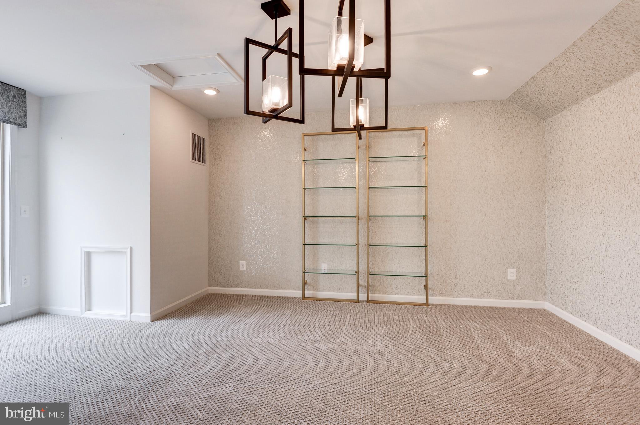 POTOMAC STATION MARKETPLACE - Residential Lease