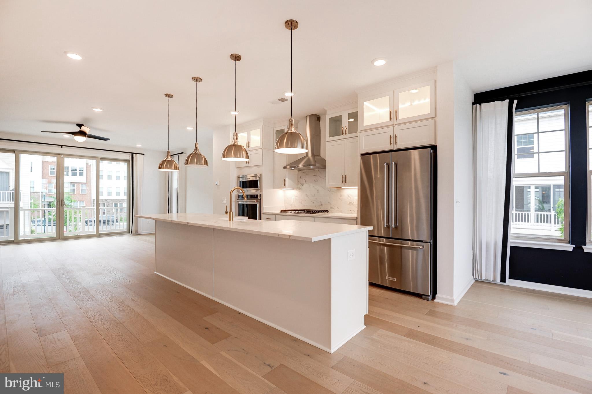 POTOMAC STATION MARKETPLACE - Residential Lease