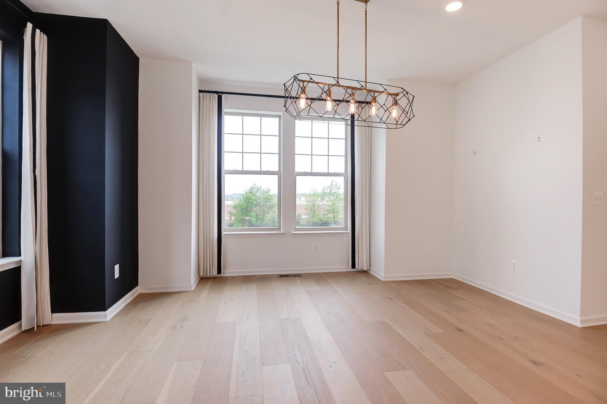 POTOMAC STATION MARKETPLACE - Residential Lease