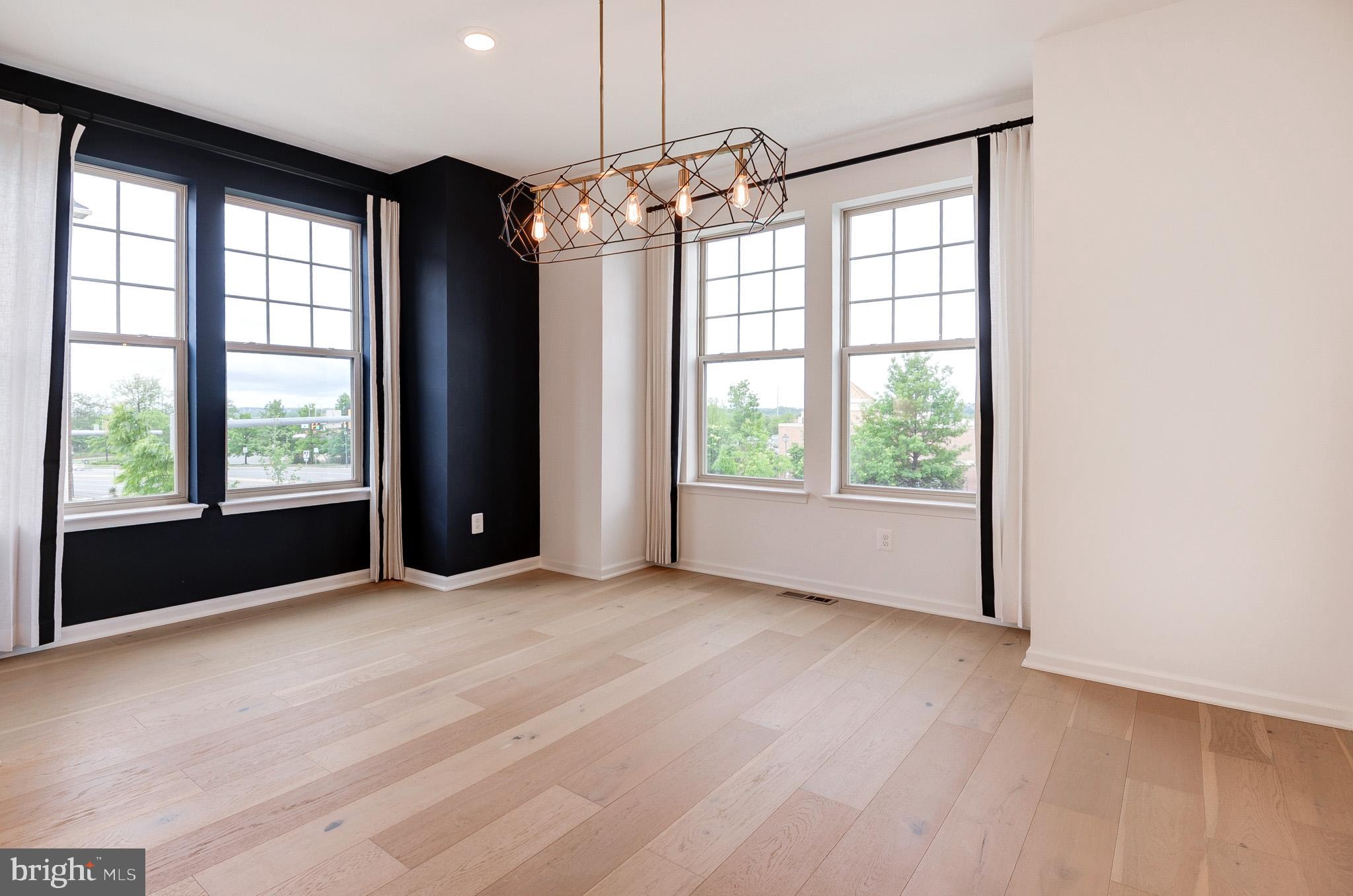 POTOMAC STATION MARKETPLACE - Residential Lease