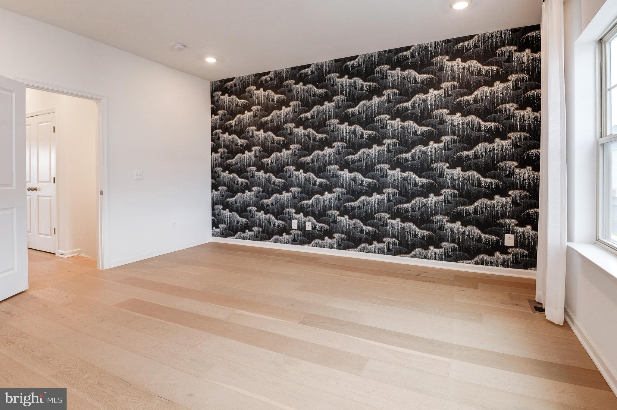 POTOMAC STATION MARKETPLACE - Residential Lease