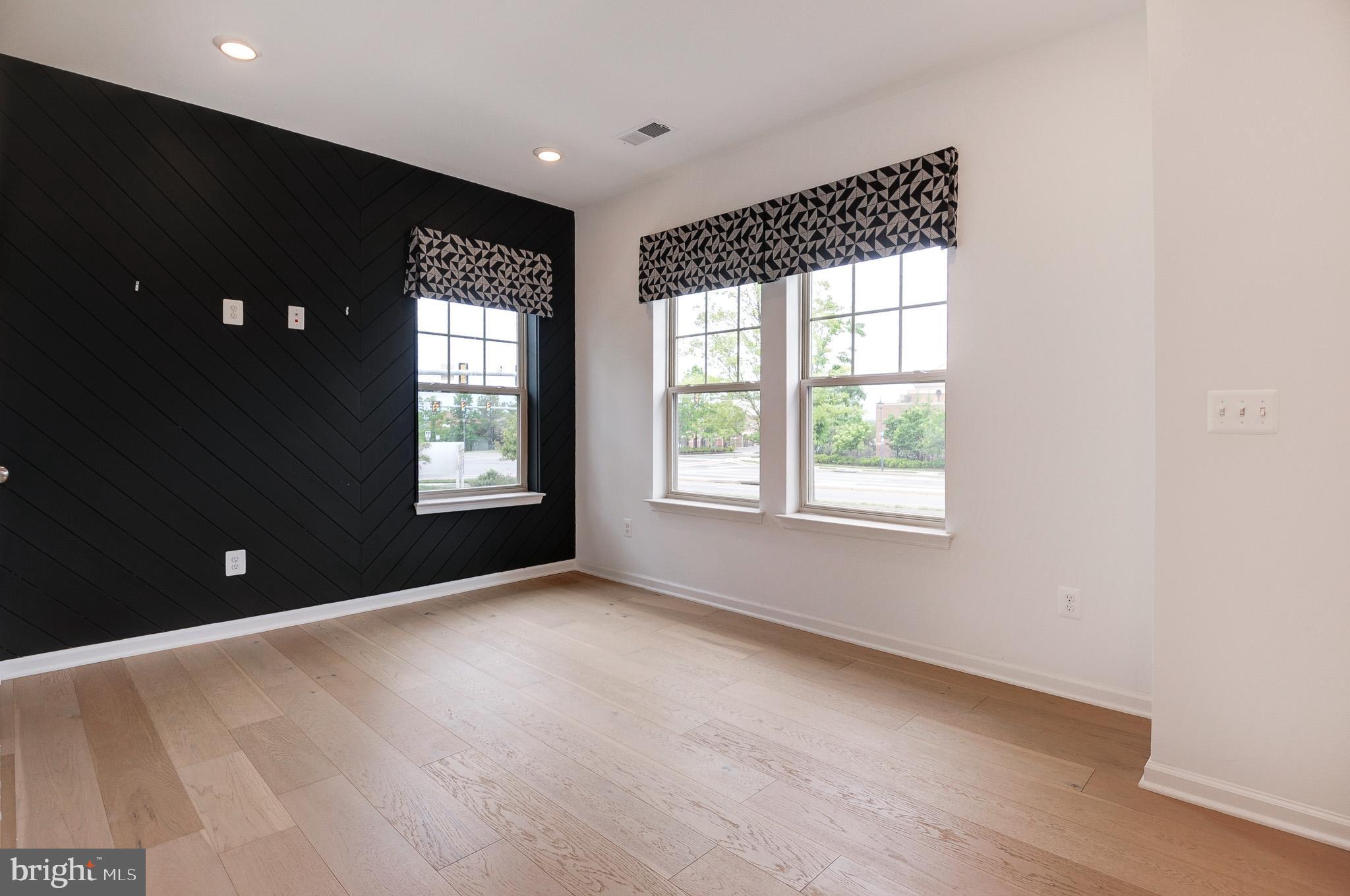 POTOMAC STATION MARKETPLACE - Residential Lease