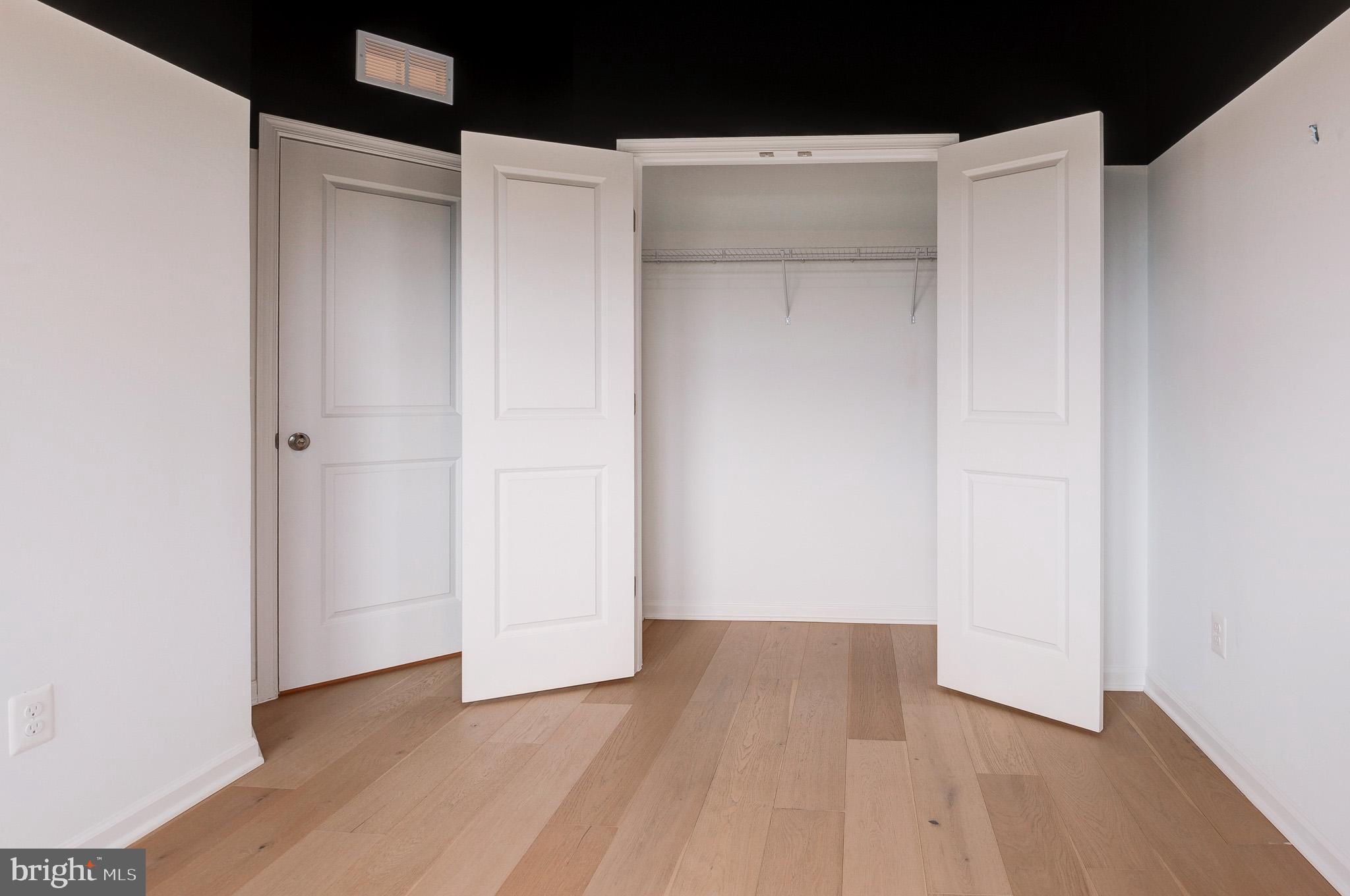 POTOMAC STATION MARKETPLACE - Residential Lease