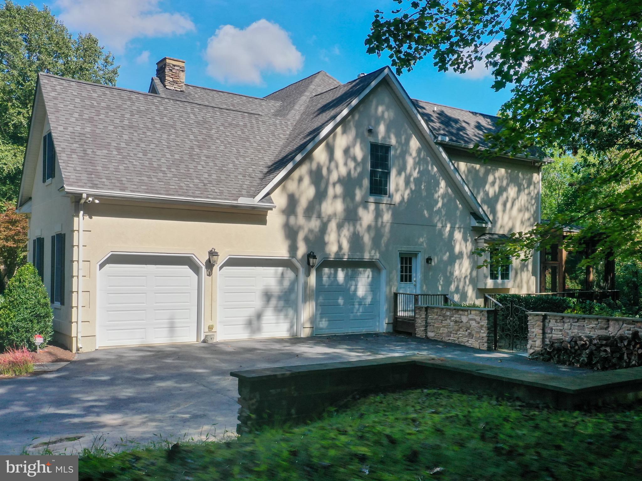 TEMPLES DELIGHT - Residential