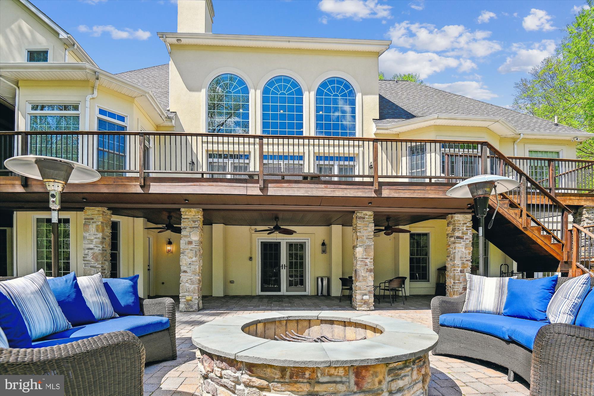 TEMPLES DELIGHT - Residential