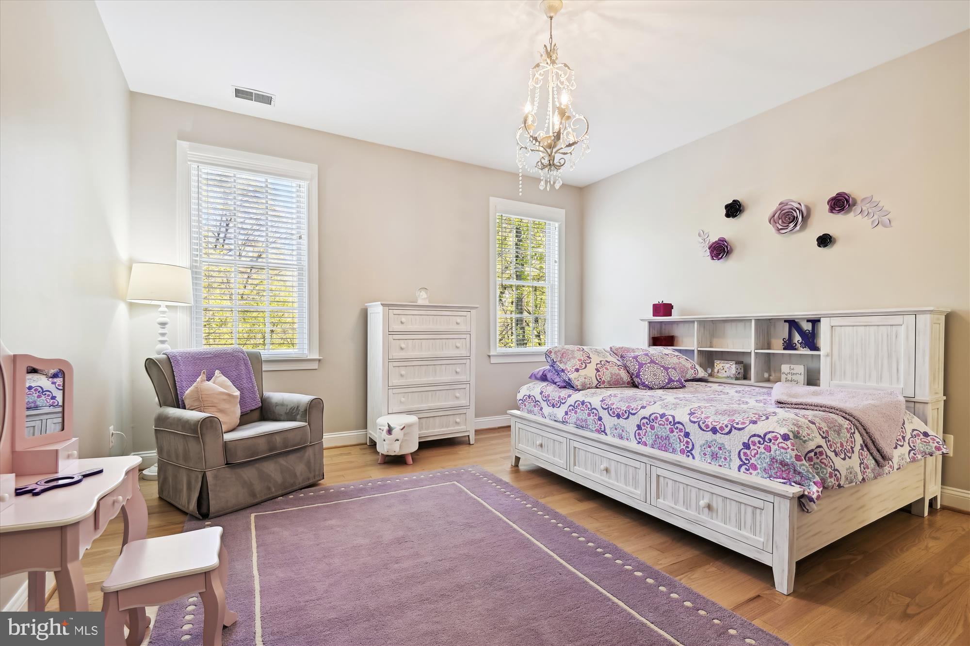 TEMPLES DELIGHT - Residential